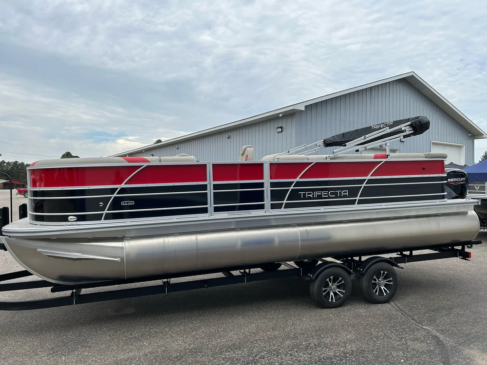Tritoon and Pontoon Rentals — 2024 Pontoon Rentals Available