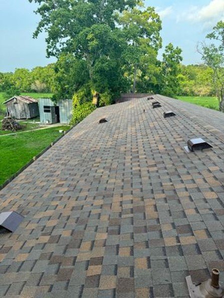Picture2 - AFTER beautiful new roof!.jpg