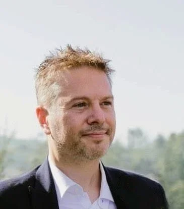 Adam Hayes headshot