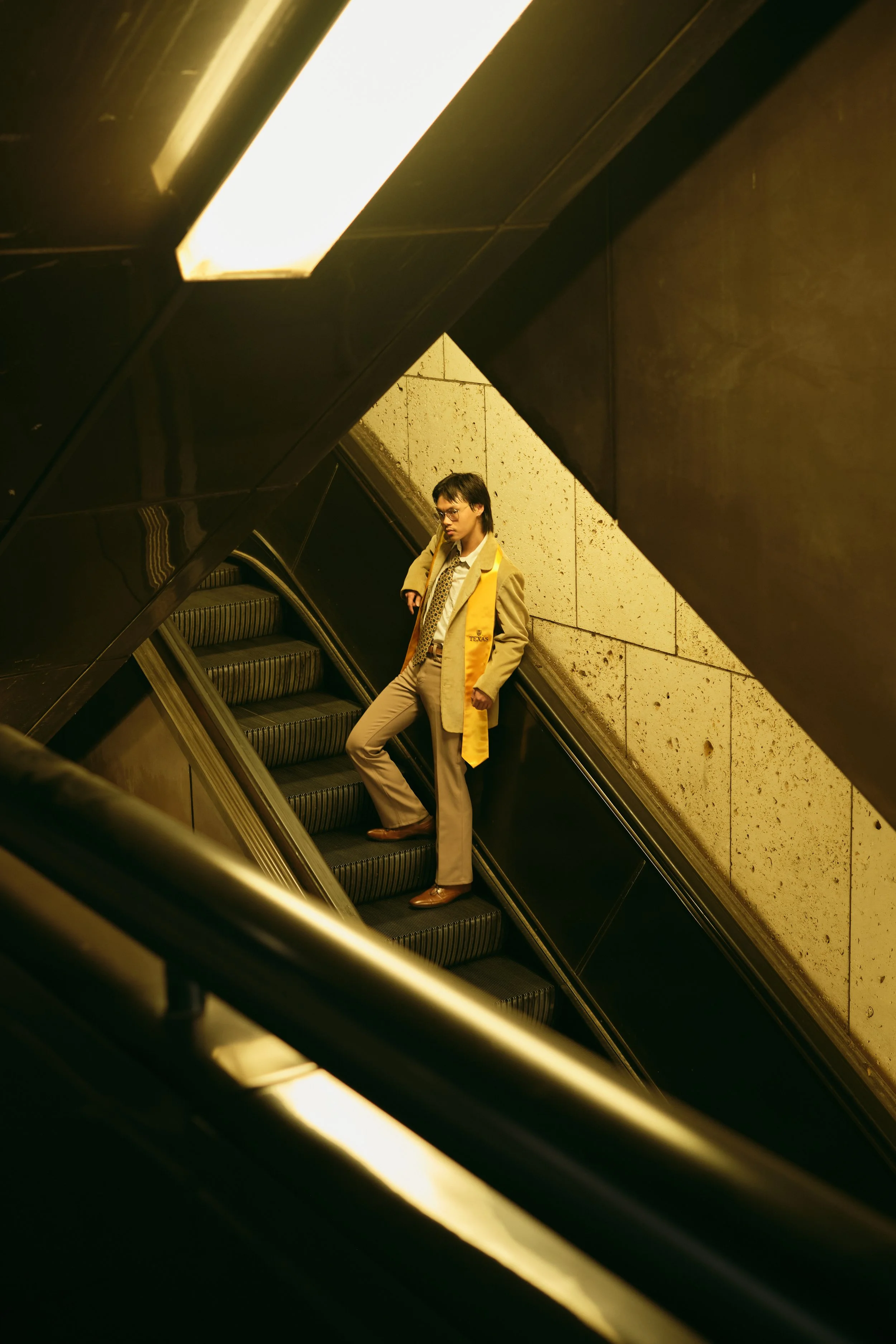 Your grad photos, reimagined as fine art – Museum-worthy shots at the University of Texas.