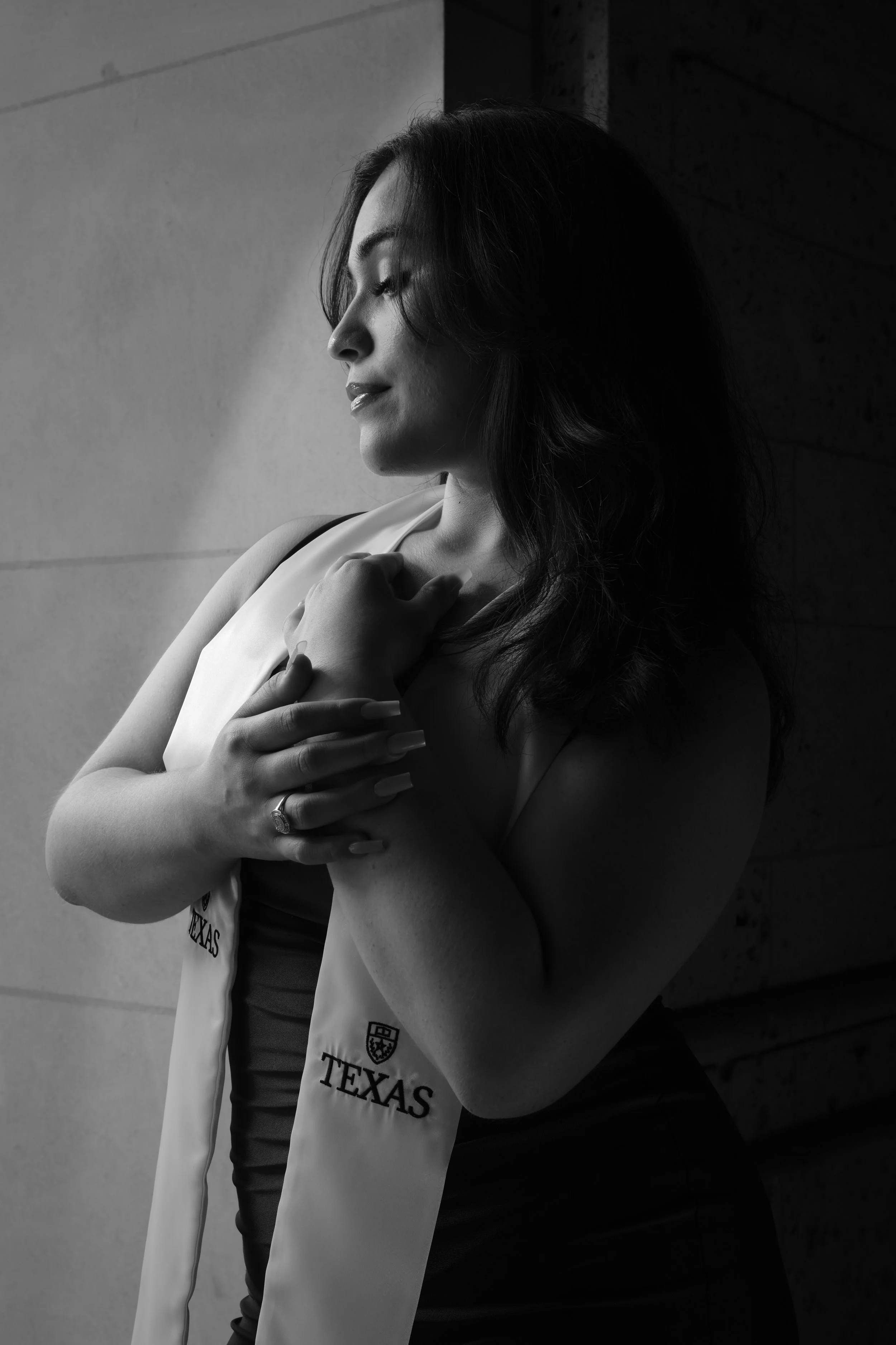 The best film-style graduation photographer near UT – Because light & shadow tell your story.