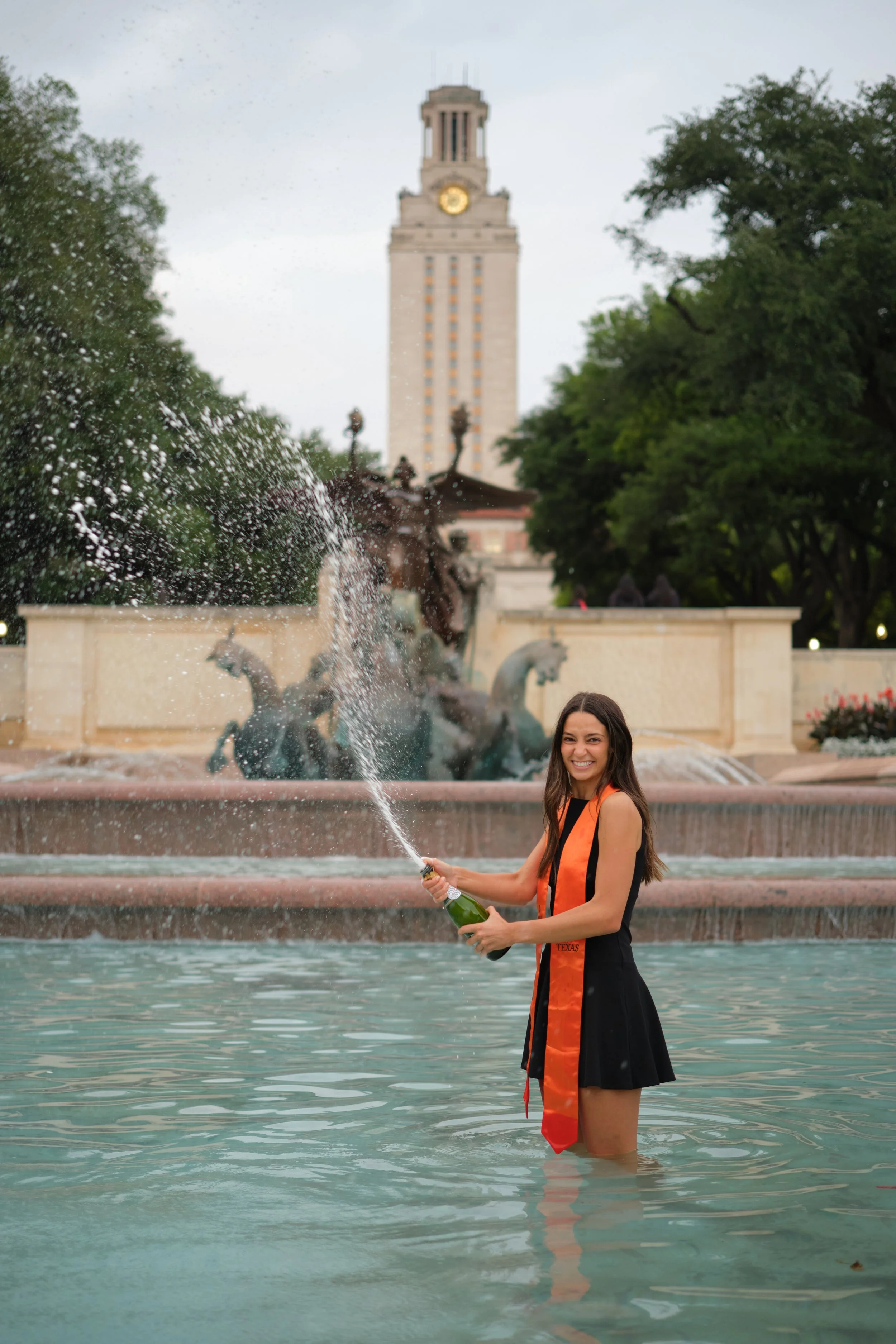 The University of Texas at Austin's most Instagrammed graduation photographer - for students who want viral-worthy images.