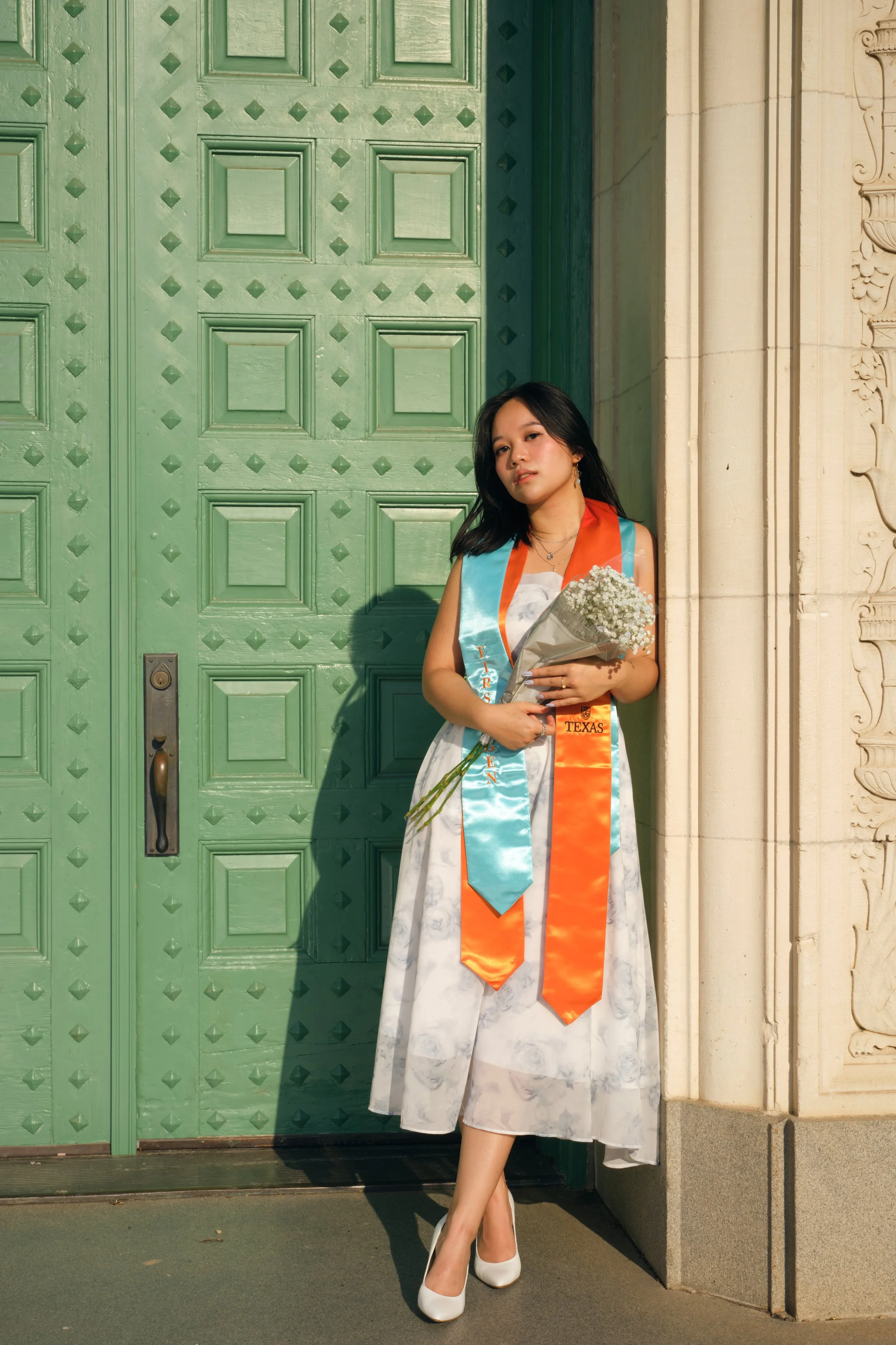 The most expressive grad portraits in Texas – Raw emotion, flawless execution.