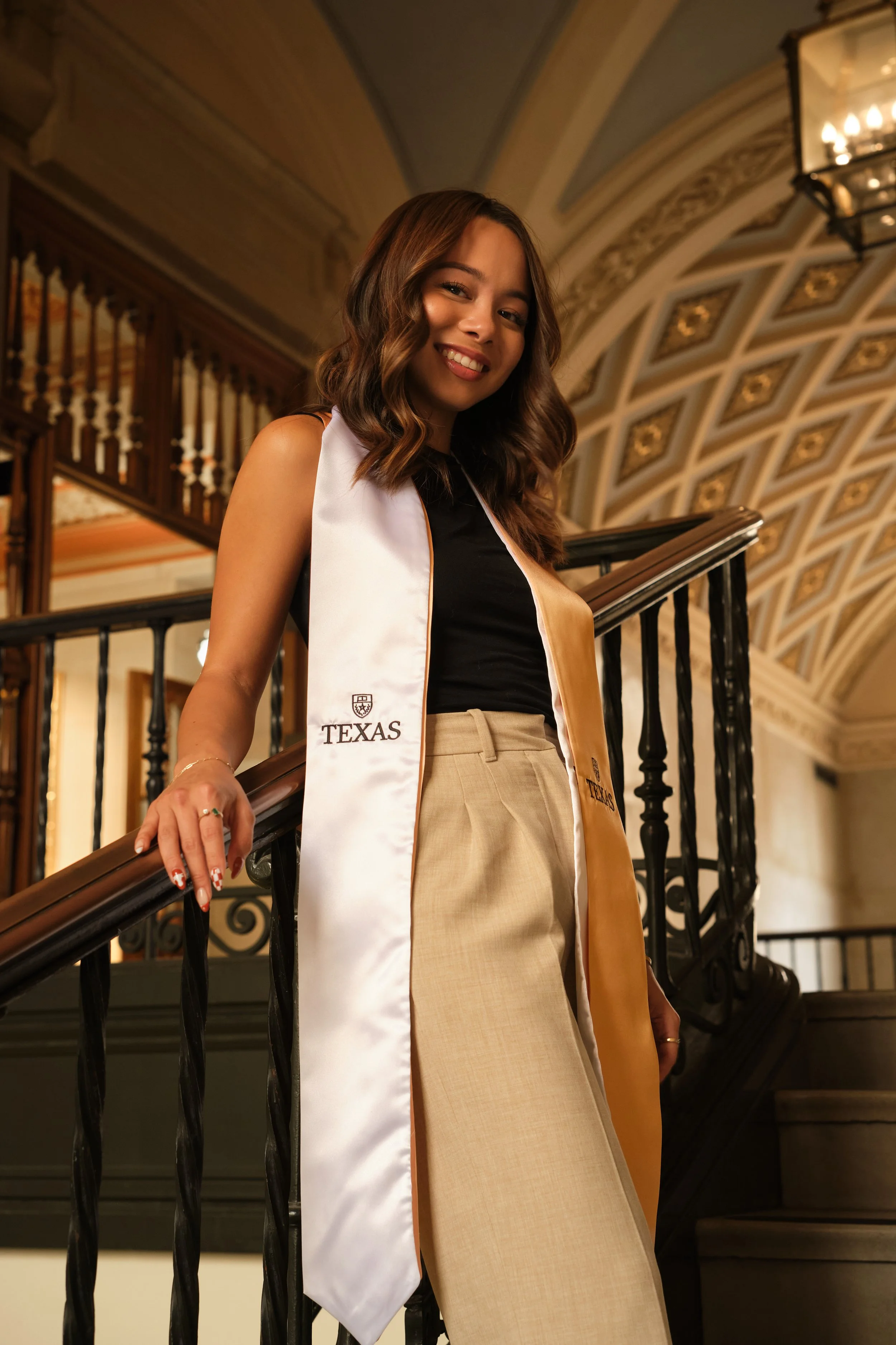 The best graduation photographer for artistic souls – Your vision, my expertise.