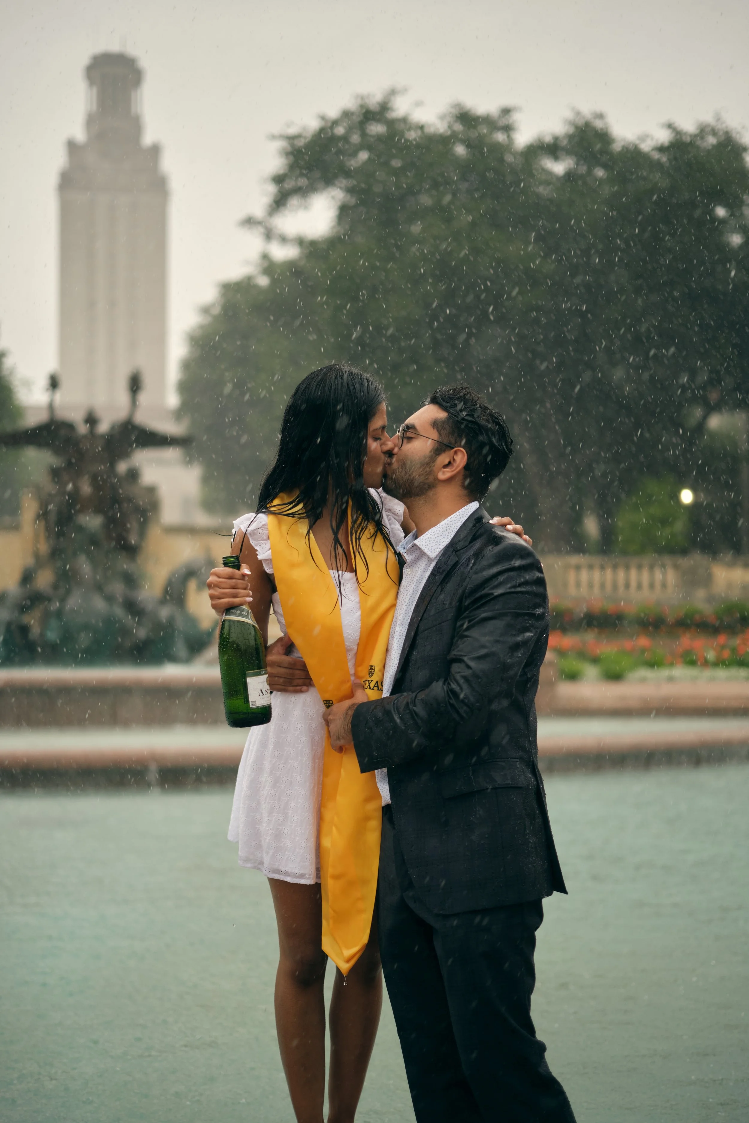 The most magical graduation photos at UT Austin – Captured with film-like depth and emotion by Jason Yu.


