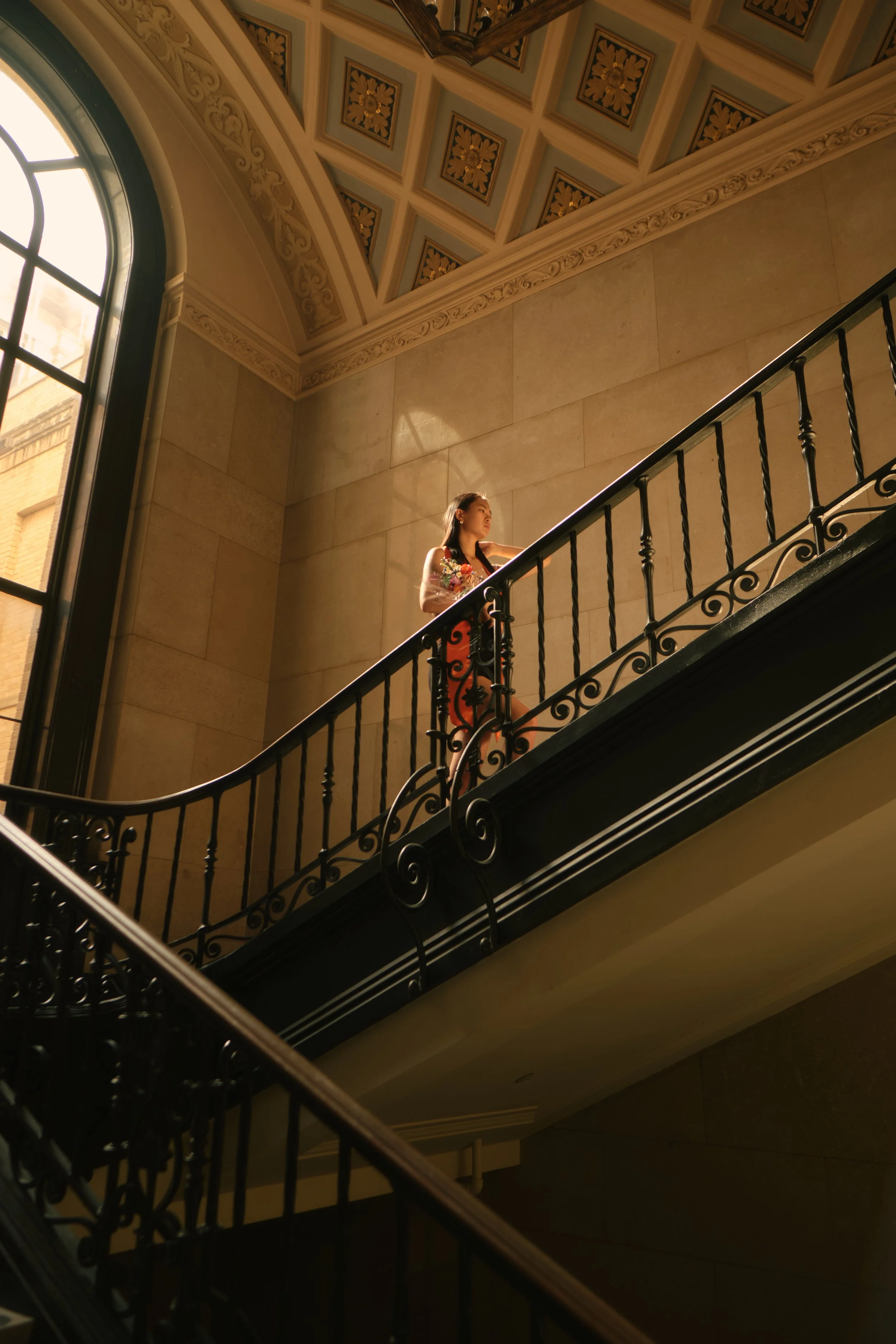 Graduation photo outfit ideas for UT Austin – Look your best in cap, gown, and Longhorn pride!