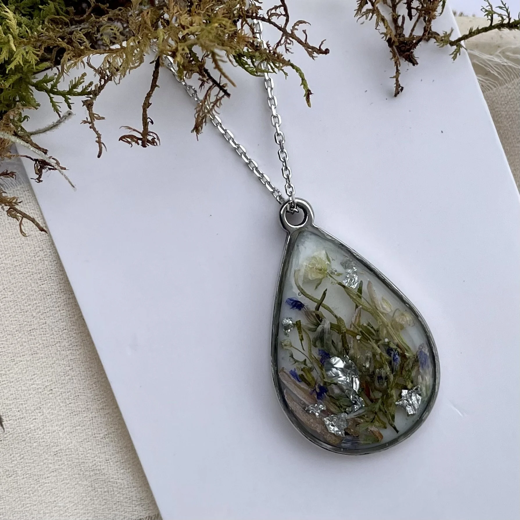 Memorial Flowers Necklace Preservation