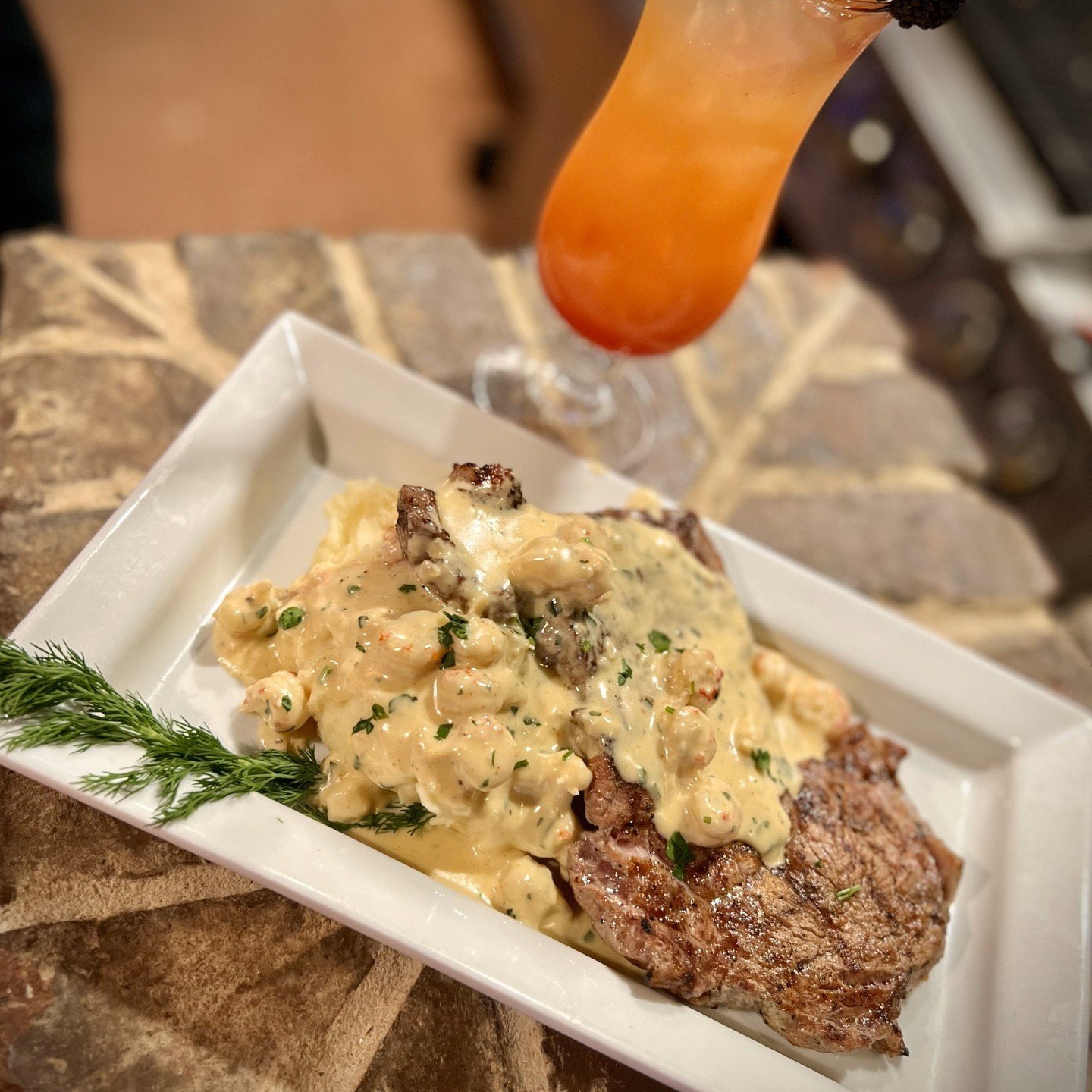 ‼️Weekend Special‼️

Friday and Saturday we are offering a 12 oz Ribeye with yukon gold mashed potatoes topped with a creamy crawfish sauce, served with a dinner salad. $22.95