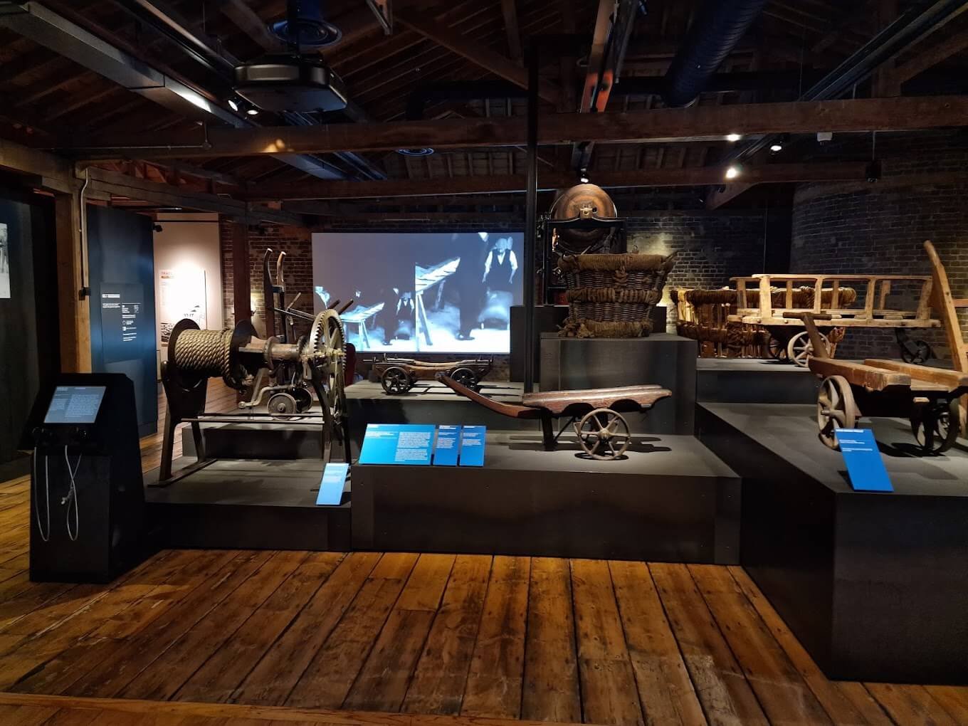 Docklands Museum 5.jpeg