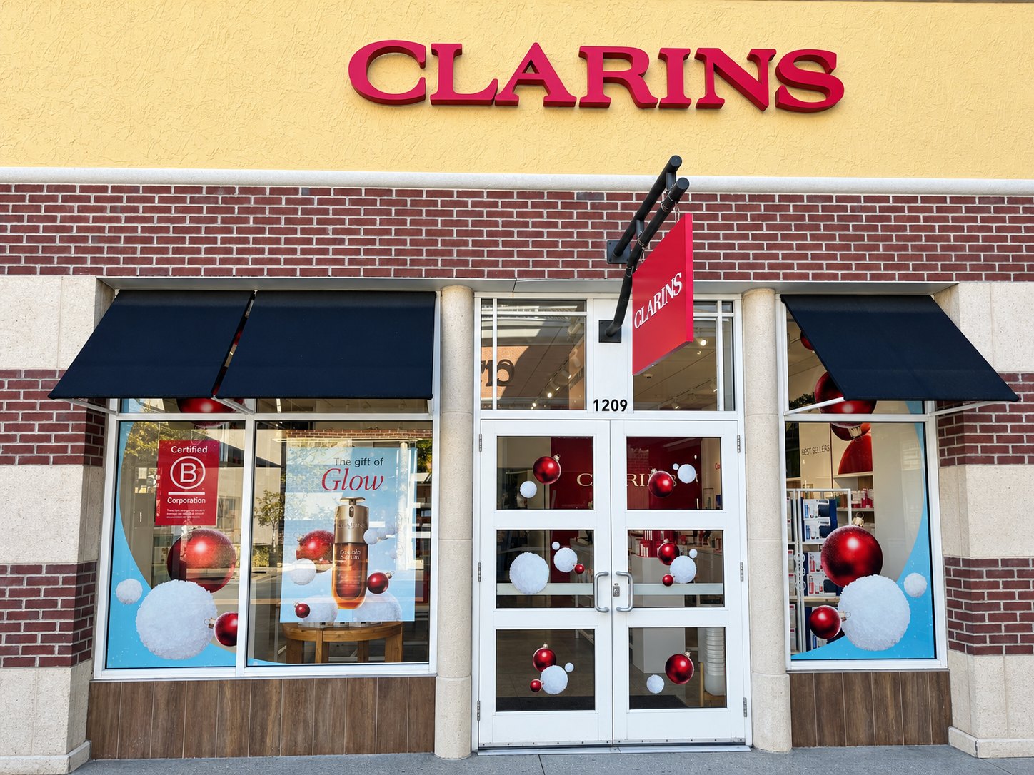 Clarins storefront in balanced daylight.png