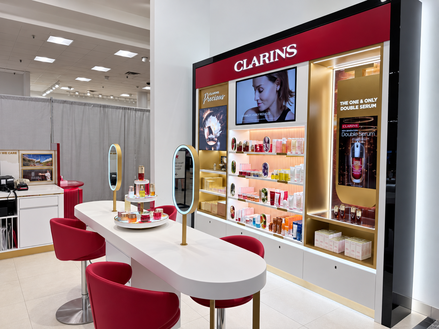Clarins consultation area with illuminated mirrors-3.png