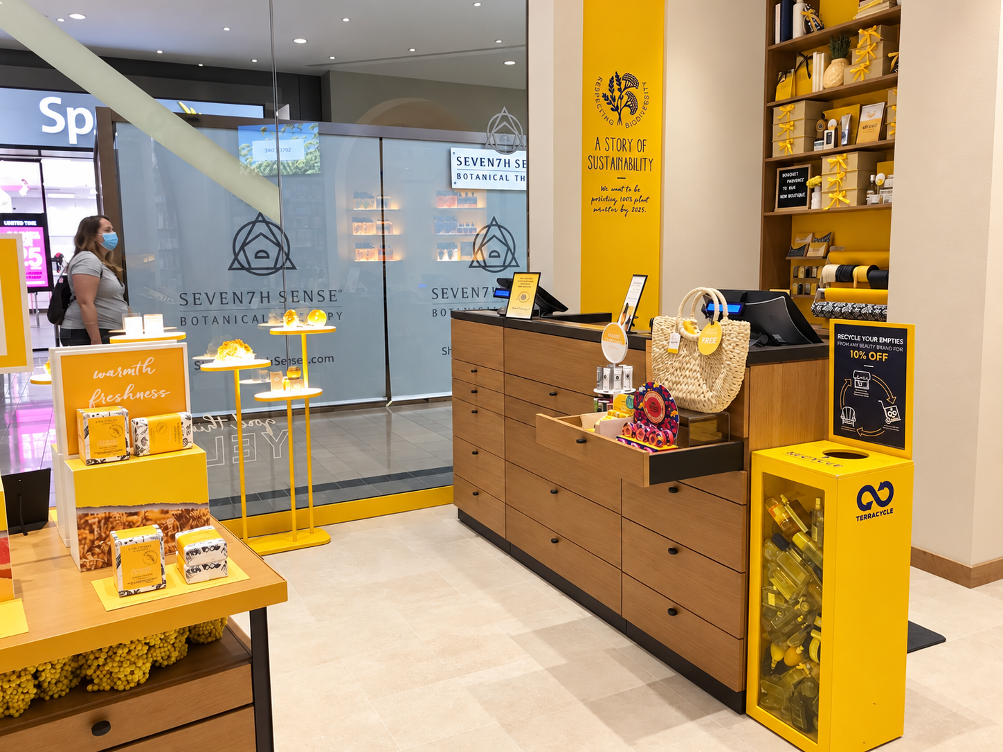L’OCCITANE checkout and recycling station-3.png