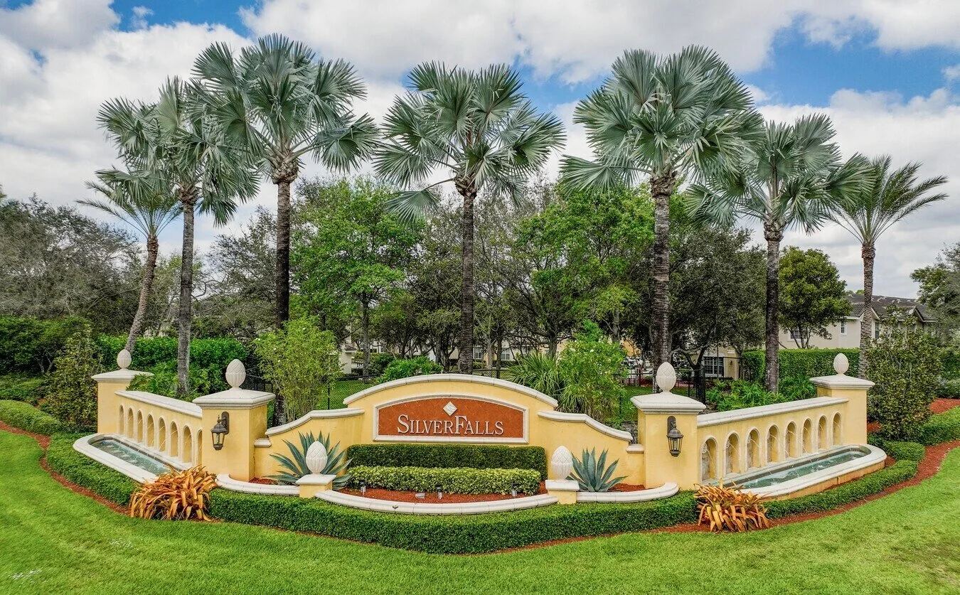 silver-falls-miramar-fl-32.jpg
