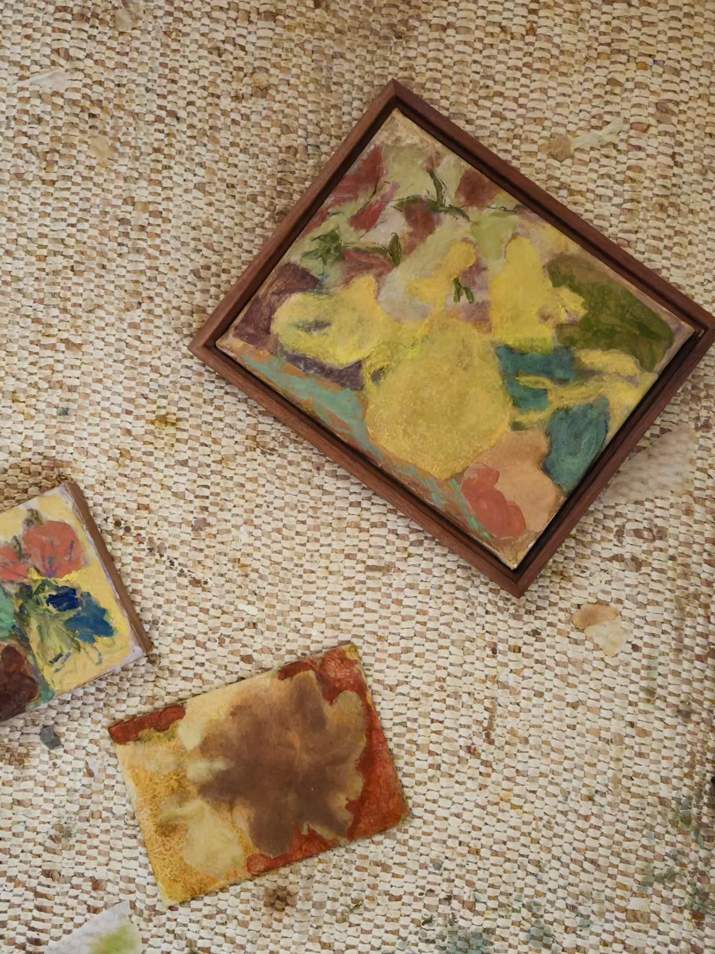 Working on some smaller pieces for a holiday release in the next couple of weeks! I have struggled creating small paintings for a while, but recently something clicked. I've been lovingggg creating these. There will be 9 small pieces: matted canvas p