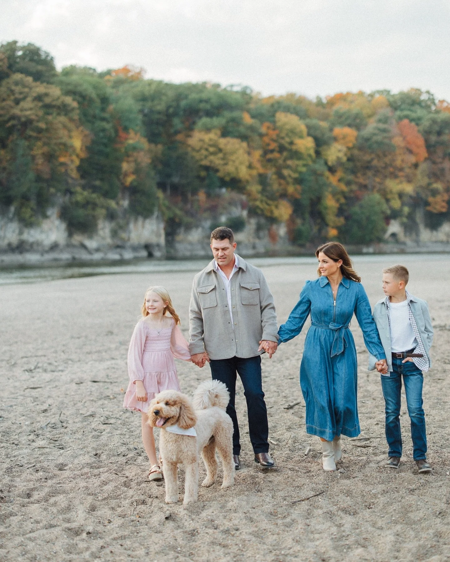 If you live in Cedar Rapids, then you have been blessed by the trees this weekend! Wow - what a show! The perfect backdrop to sweet captured memories.