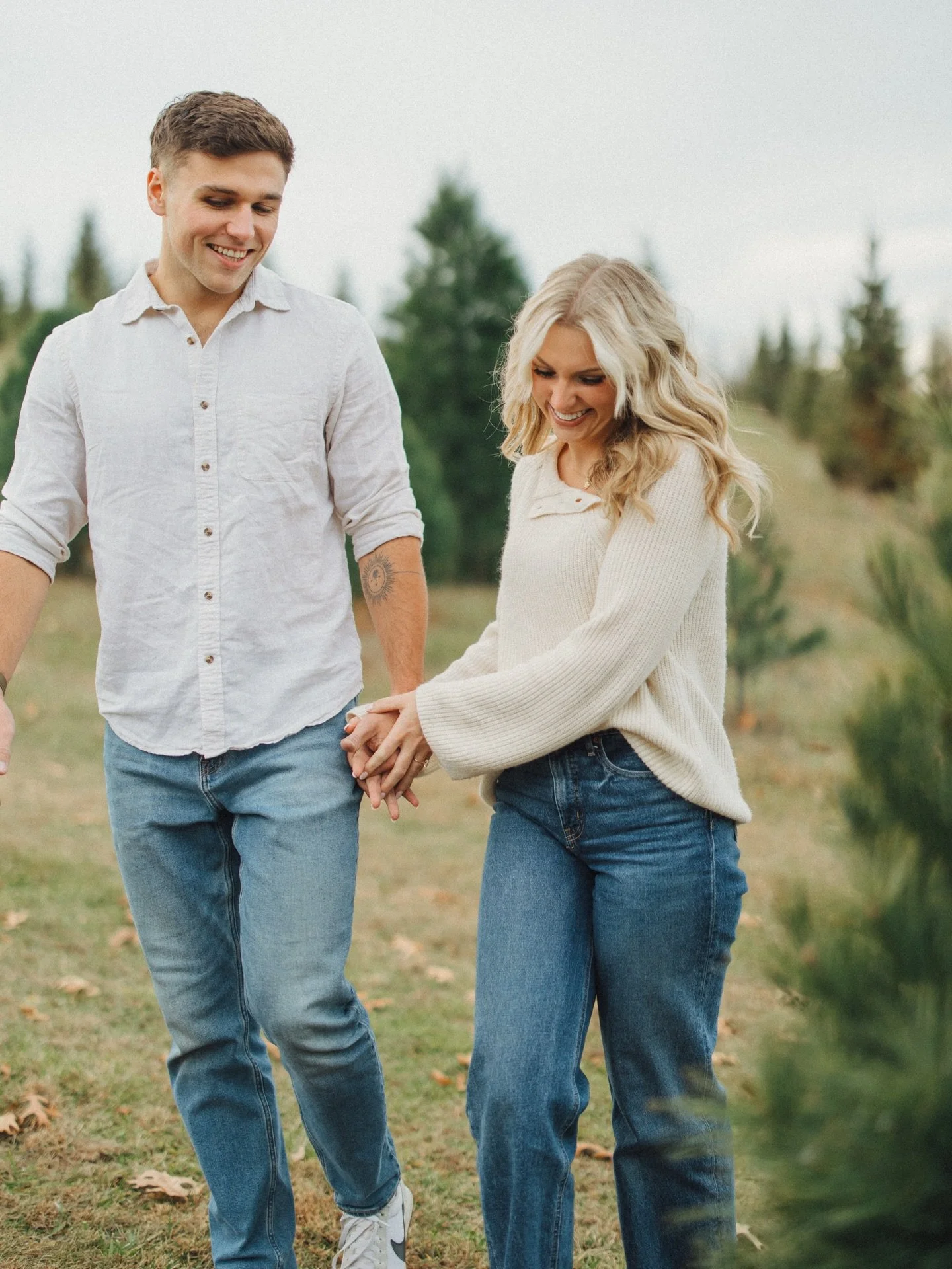 How everyone should be walking into the holiday season 🤍