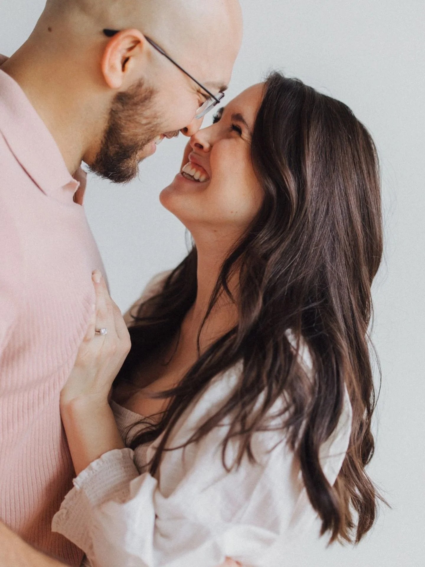 Happy Valentine&rsquo;s Day!! 🤍🌷

Hoping your day is filled with love, snuggles, sweets and maybe even a flower or two. 🥂