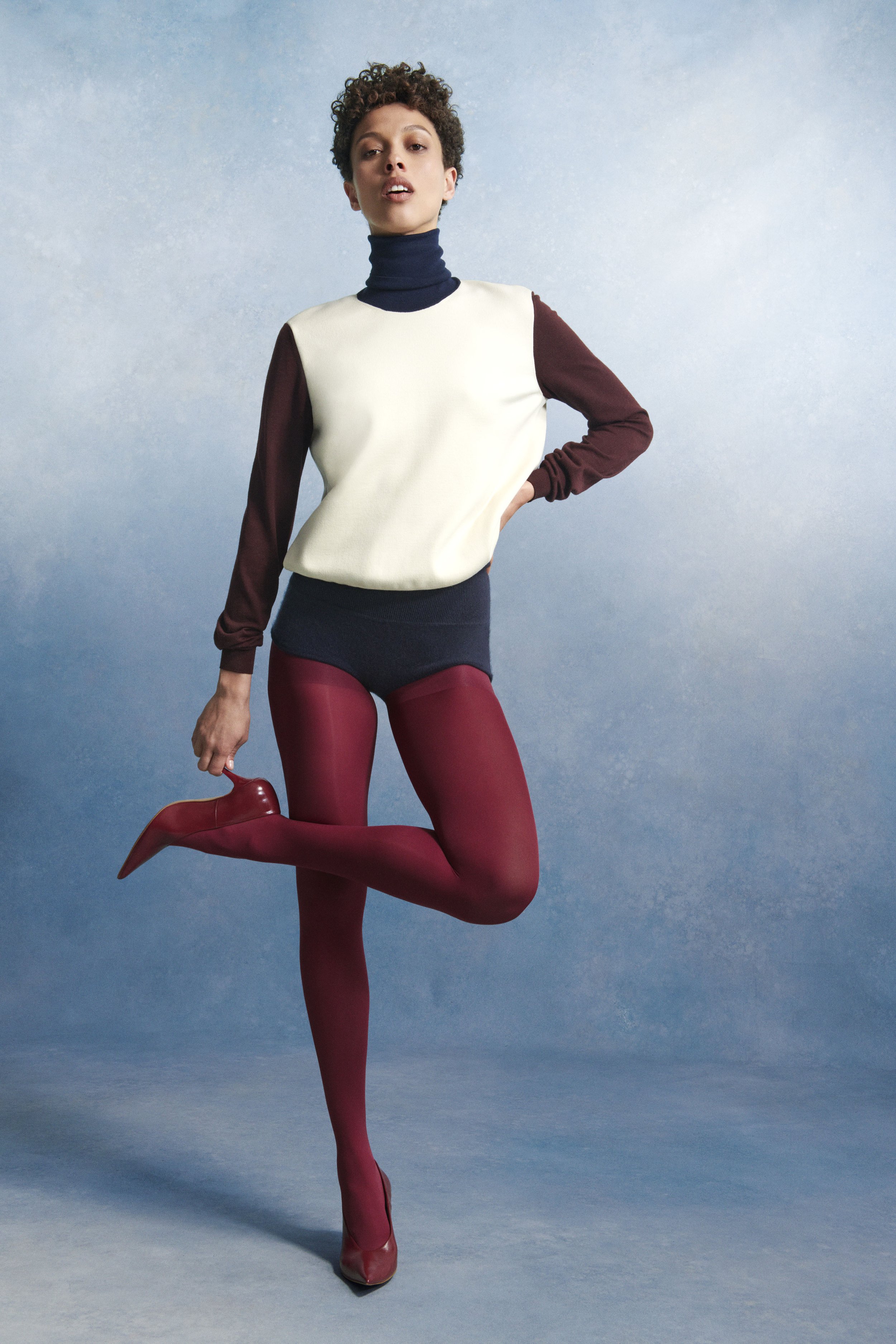 SHOT_017_LUXE_CONTOUR_BURGUNDY_OPAQUE_088_V2.jpg