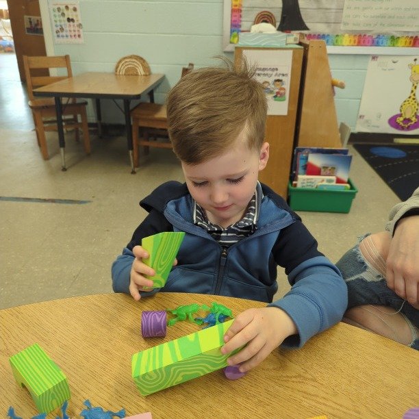 It's beginning to feel like Summer 🌞🌻🌷🏖 #Childcare #inclusion #provocationsforlearning #loveislove #finemotorskills #childcareprovidersrock #preschool #LearningThroughPlay #toddlerlife