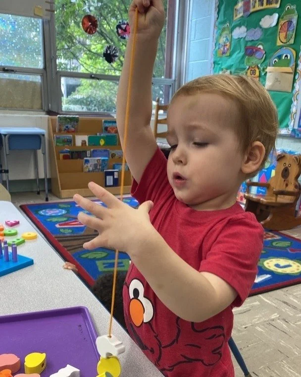 Busy days at TLT π§΅πͺ‘βΊοΈππ #provocationsforlearning #Childcare #inclusion #loveislove #finemotorskills #emergentcurriculum #preschool #LearningThroughPlay #toddlerlife