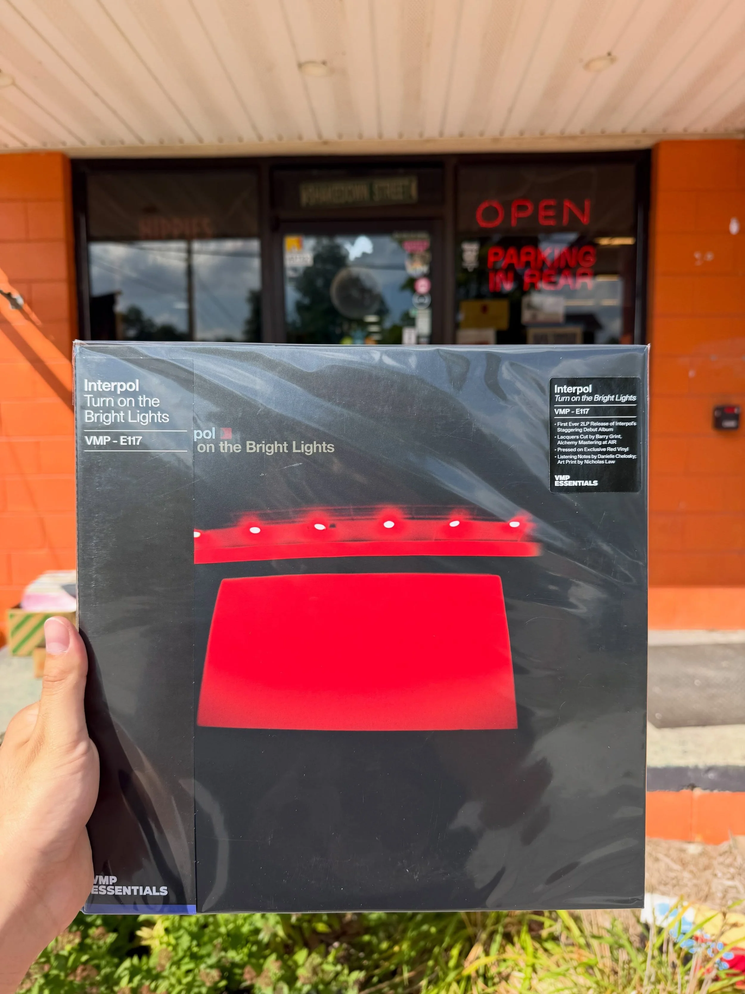 Nice drop of Vinyl Me, Please pressings hitting the shelves today! Come on in, browse, and start your week the right way. Open 11-6 , Mon-Sat!
.
.
.
.
.
#VinylVibes #RecordStoreFinds #MusicObsessed #GrooveMasters #VintageVinyl