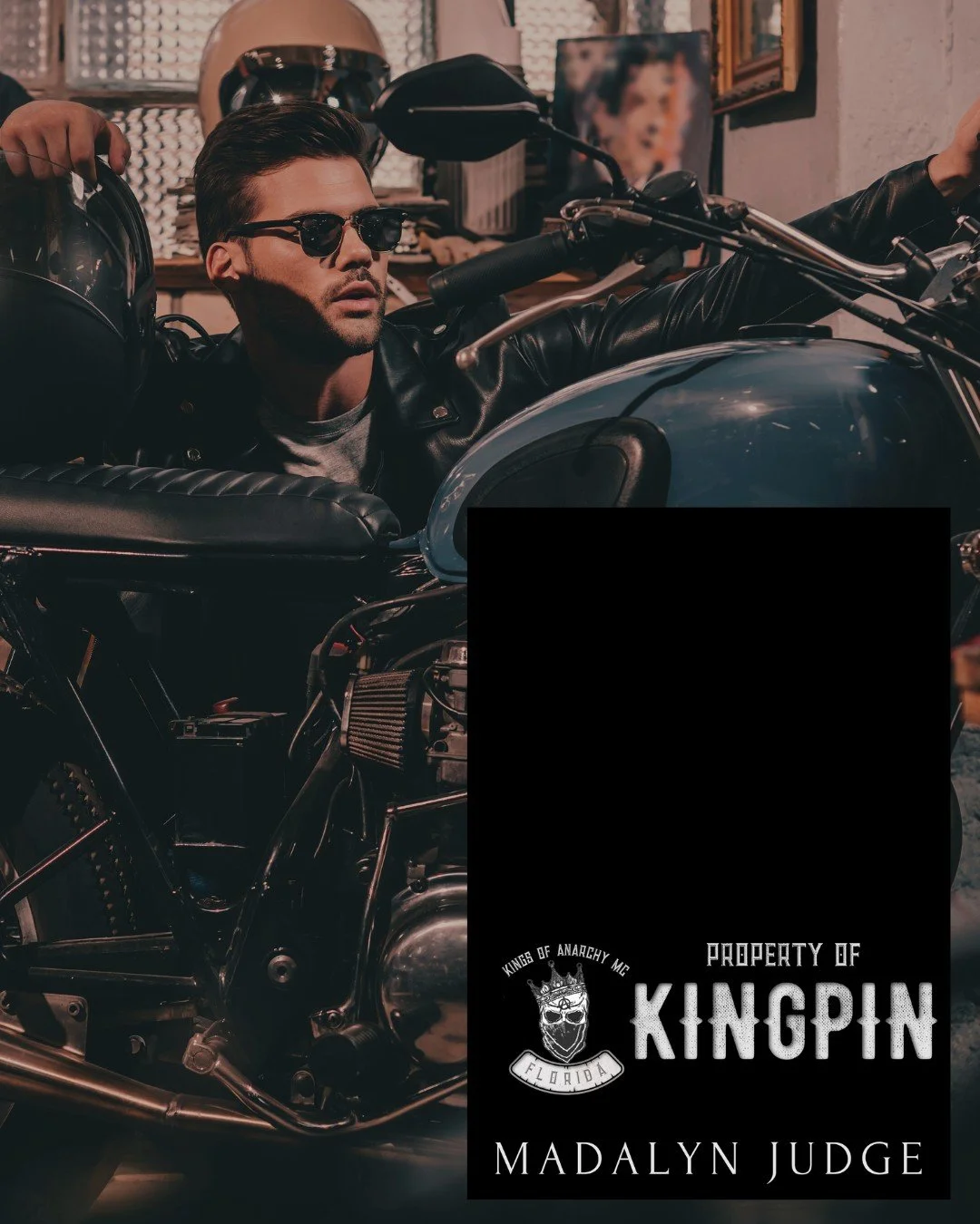 🖤🤍 PREORDER 🖤🤍
★🩵★Property of Kingpin ★🩵★
☆ Kings of Anarchy MC: Kings Haven, Florida

⬇︎ 𝐆𝐑𝐀𝐁 𝐇𝐄𝐑𝐄 ⬇︎
UBL: https://f.mtr.cool/8evhlxpci3 

What to expect:
🤍 New Florida Location
🤍 Biker Romance

☠️★ 𝐁𝐋𝐔𝐑𝐁 ☠️★
Coming 