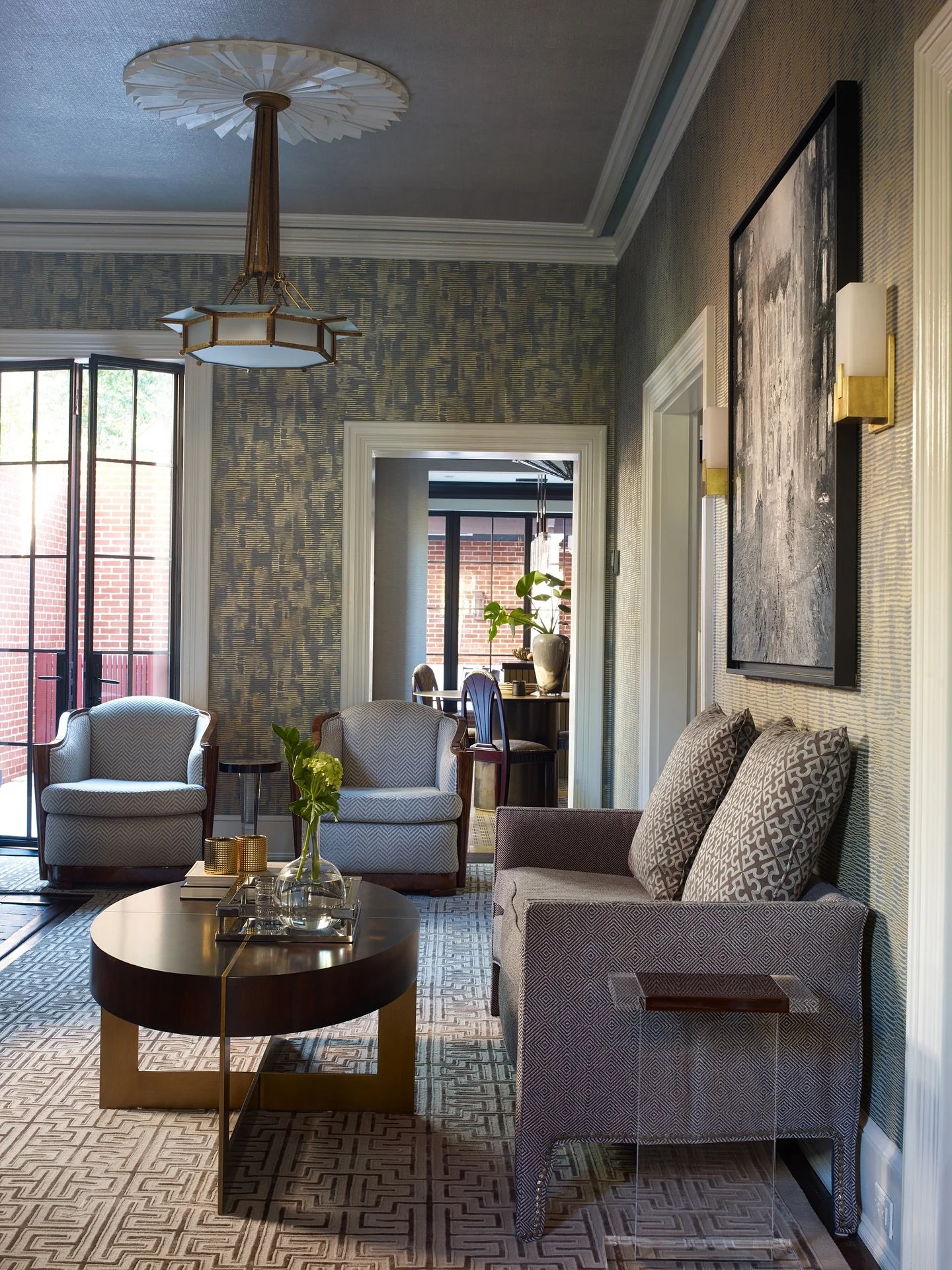 This Art Deco inspired living room captures the essence of mood, glamour, and timeless design.

#lornagrossinteriordesign #lornagross #livingroomdesigns #entertainingbydesign
