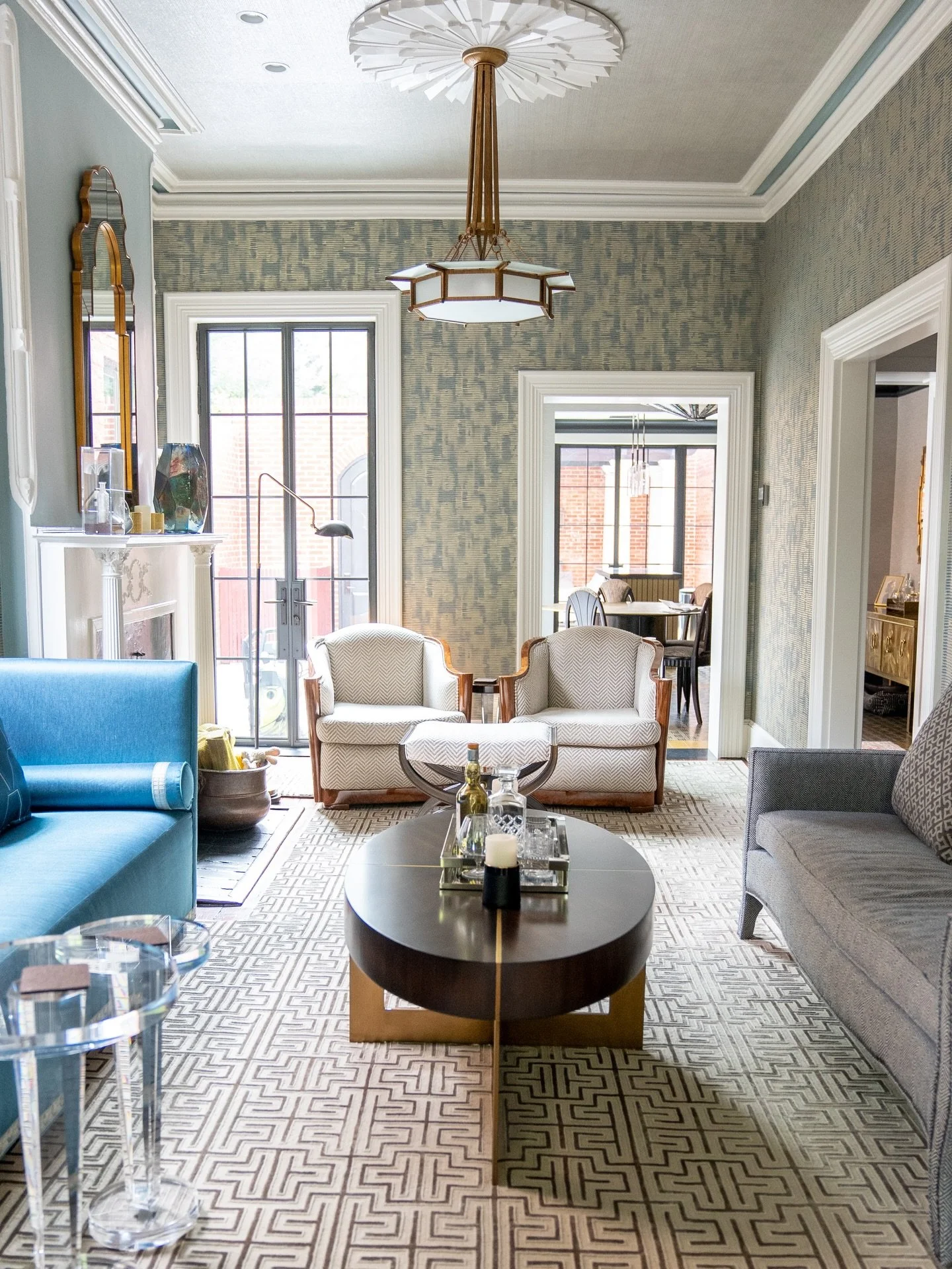 Tis the season for gathering in style. ✨
From layered textures to curated details, this room is designed for connection, conversation, and unforgettable holiday moments.

#lornagrossinteriordesign #lornagross #thanksgiving #livingroominteriordesign