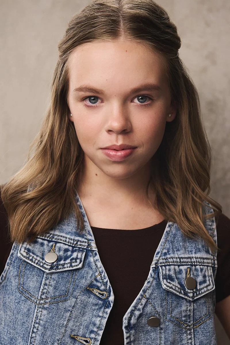 photographer that works well with kids for acting headshots in florida