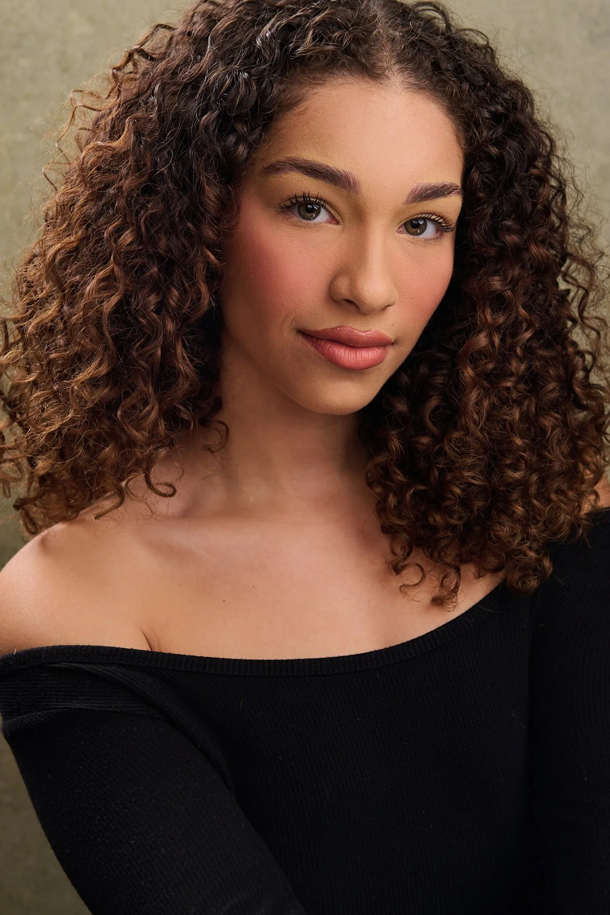 photographer that specialized in acting headshots in florida