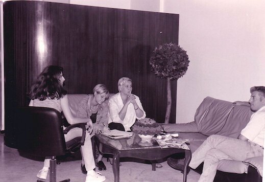 1997 // à casablanca, brainstorming avec kenza sebti et ghizlane ouazzani pour "femmes du maroc".