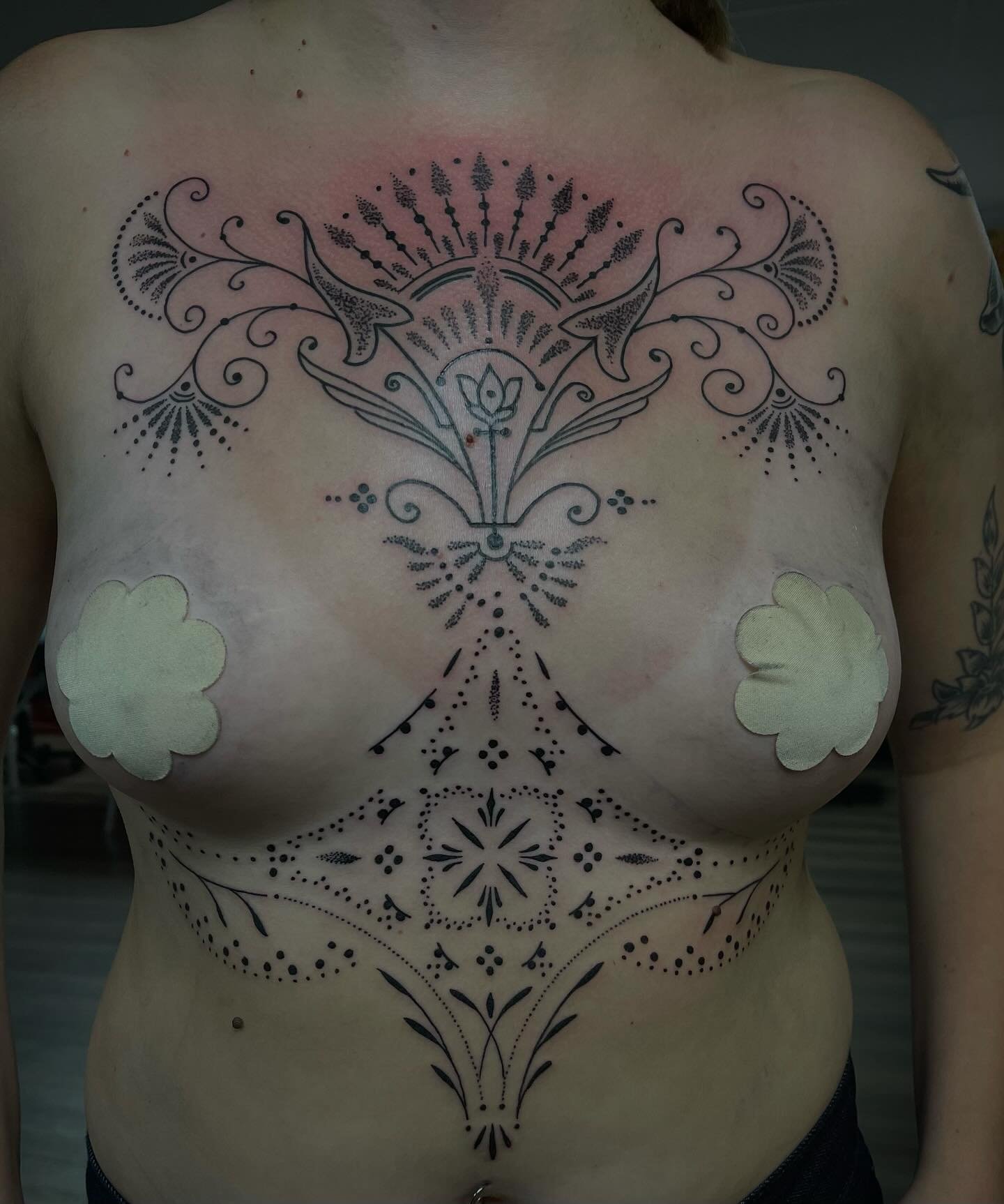 A little chest banger for Dorie. This project took about 4 hours she sat like a brick. Currently booking. Giving first dibs and a discount to projects in this style. @redlettertattoo @higherlevel_tattoosupply_co supplies for everything!! @inkbeetle.d