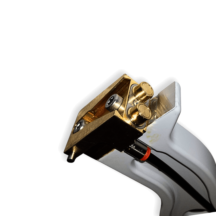 Industrial GYS 022799 welding arm with 500 mm reach and integrated support handle for auto body repair.