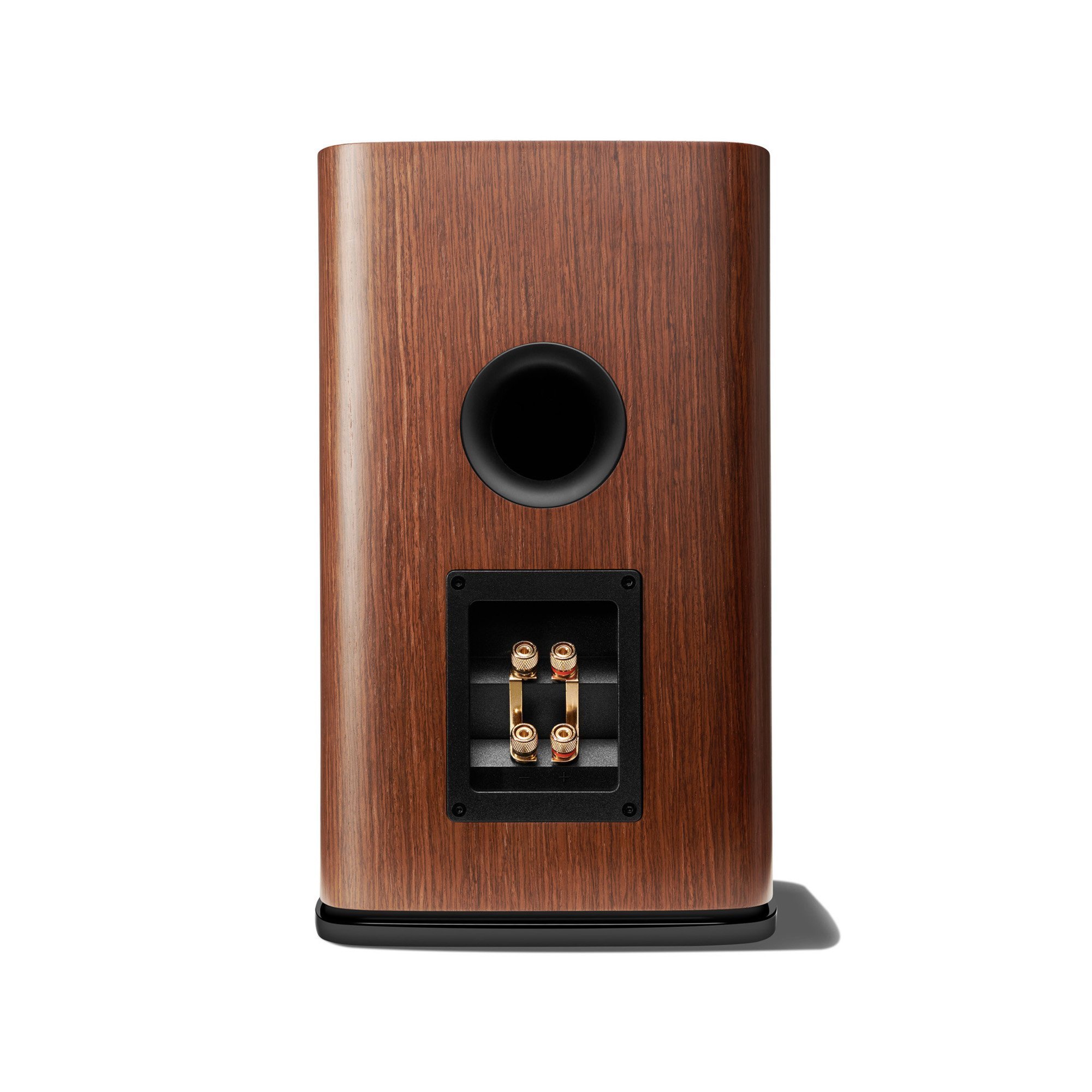 JBL_HDI_Bookshelf_rear__Wanlut.jpg