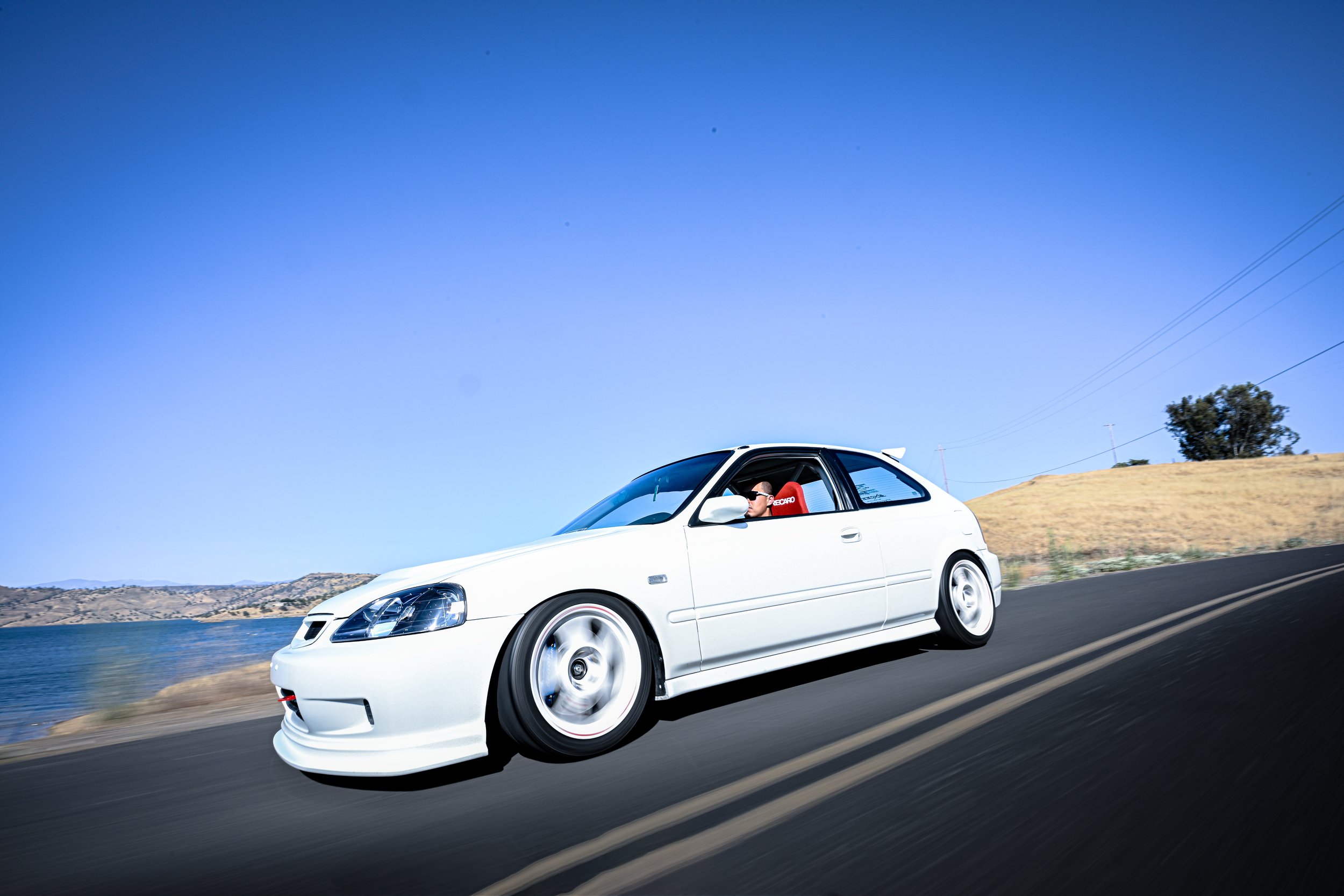 NnovatioN - A Civic Reimagined (Kong's Grand Prix White EK)