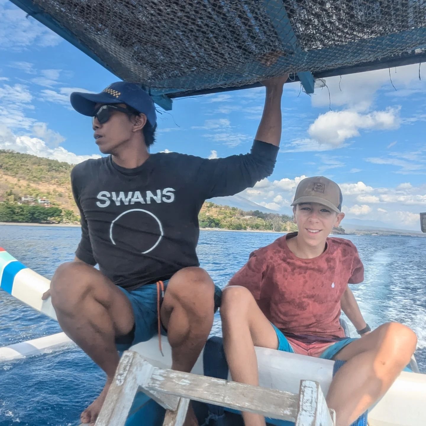 📅October
Family
Friends
Sunrise
Sunset
Tri Hita Karana
Birthdays
Boats
Bahasa lessons
Waterfalls
Snorkelling
Fish
Silks
Volcano
Mud
Halloween...

And some work, to make it all work.

Making a life, not a living.