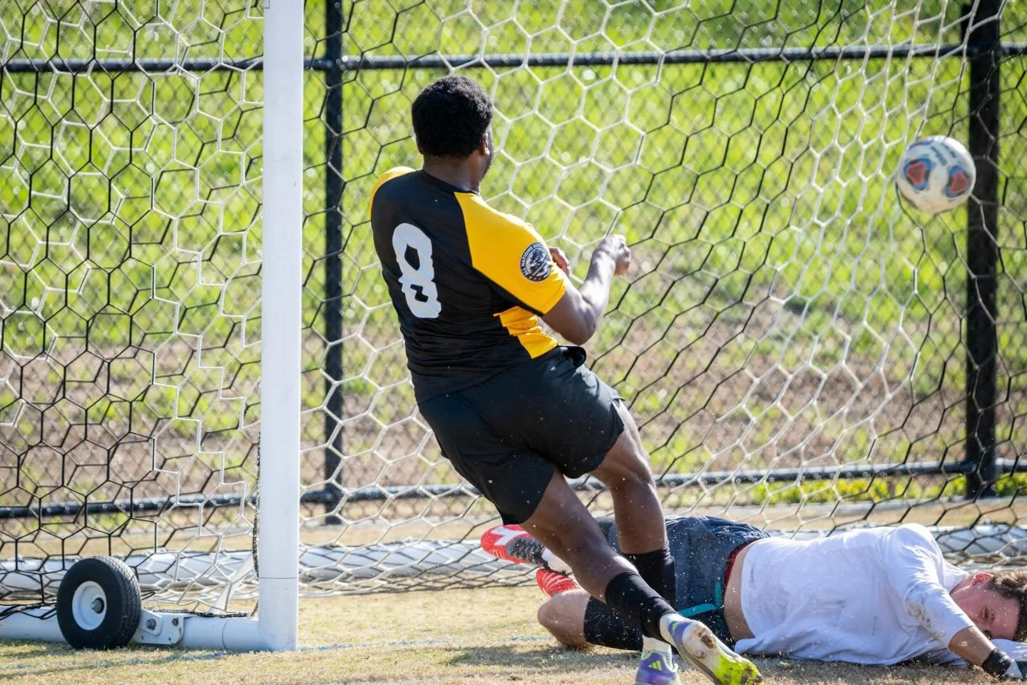 Baba from Kabsah with the hat trick last weekend! Bringing the heat on the first game day back ⚽️🔥 way to go!! 

📸: @biancamthompson