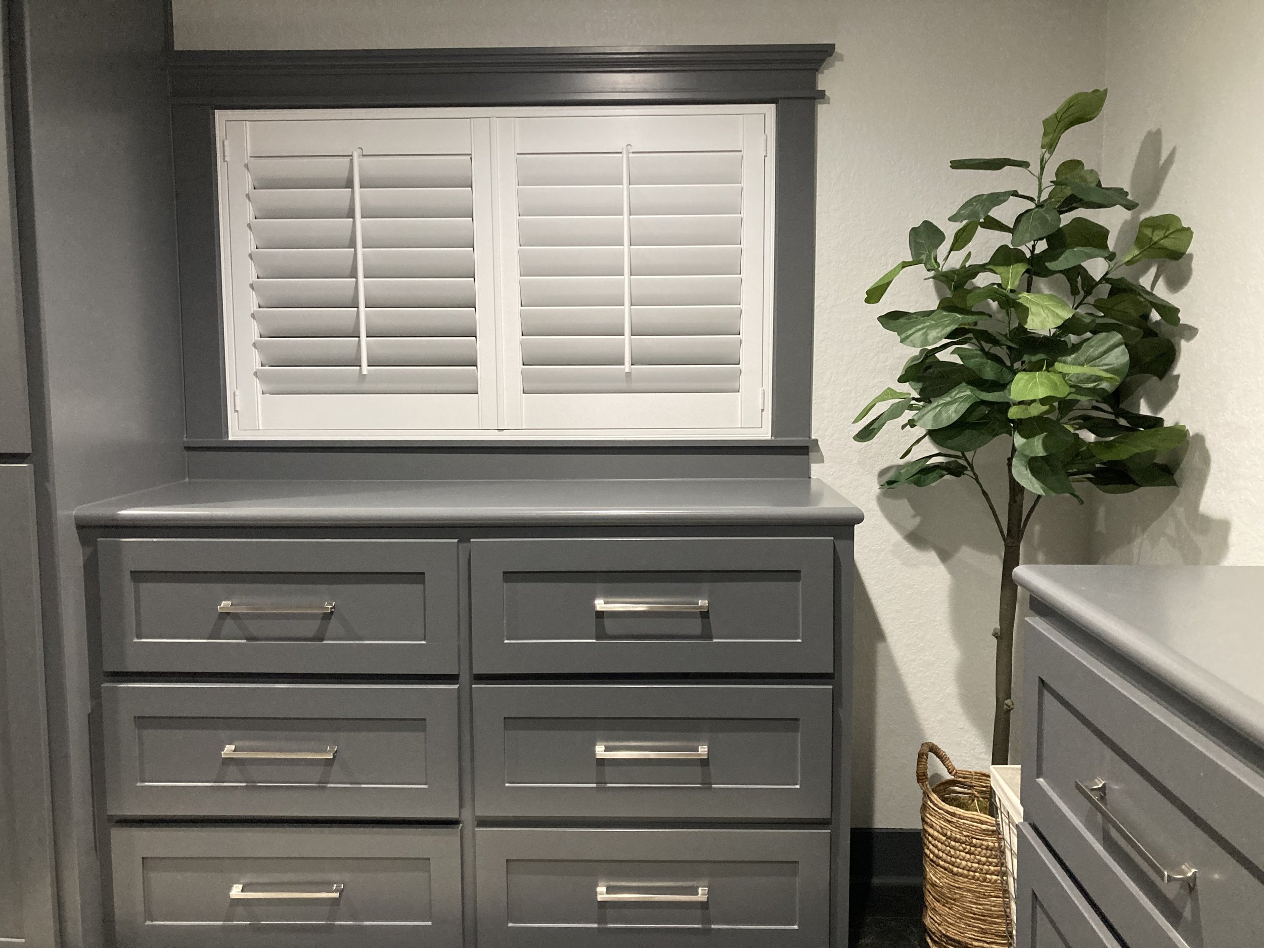 Custom Shutters (Traditional Tilt Rods)