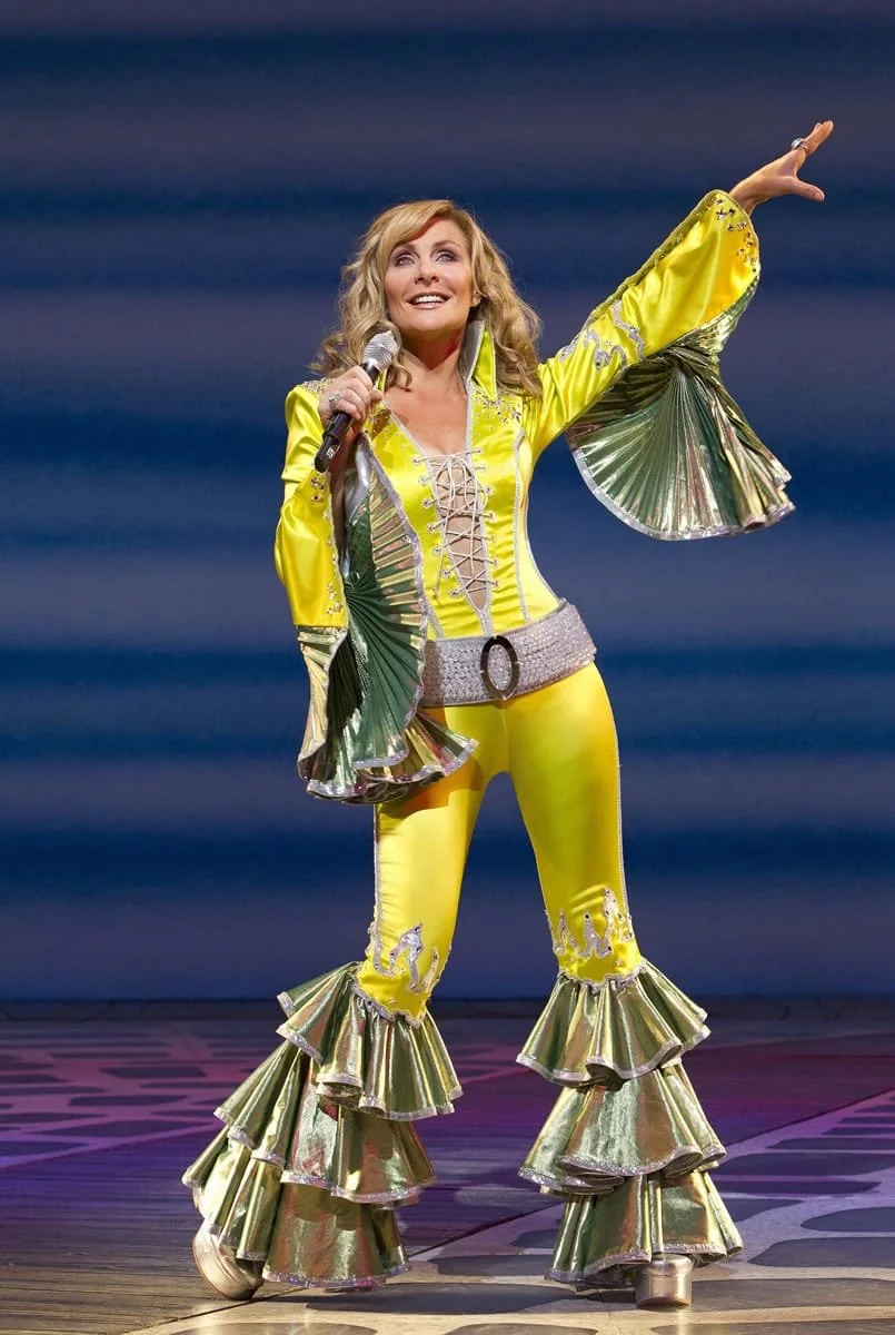 Theater-Goodbye_Mamma_Mia.J1.jpg