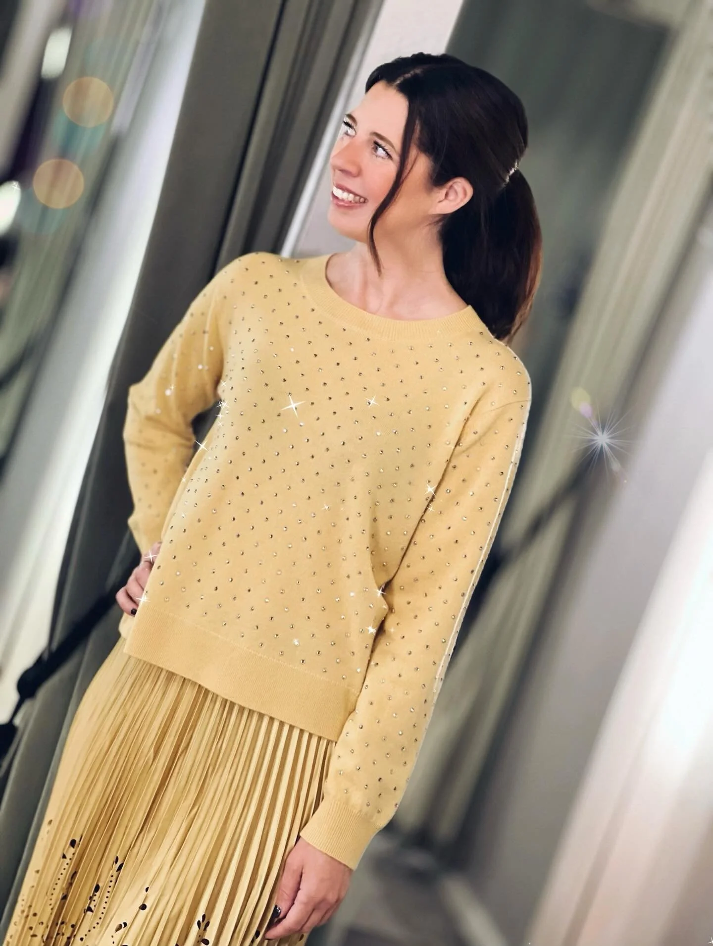 Vackert och festligt fr&aring;n @muntheofficial 
V&auml;lkomna! ✨🎄