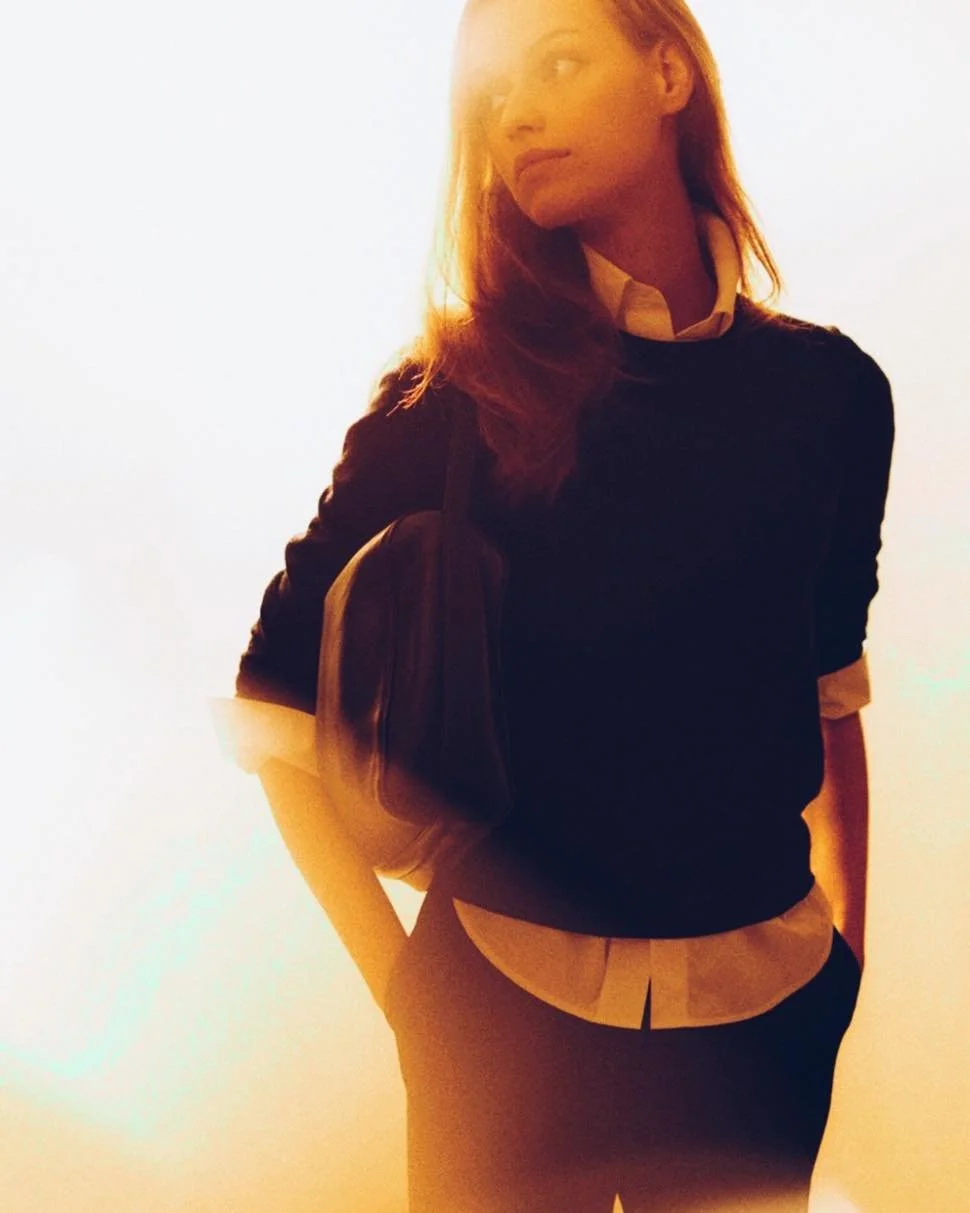 Minimalistisk och snygg bas fr&aring;n filippa_k 
~~~~~~~~~~~~~~~~~~~~~~~~~~~
Fina kvaliteter i h&auml;rliga material! 🌿
~~~~~~~~~~~~~~~~~~~~~~~~~~~
V&auml;lkomna!