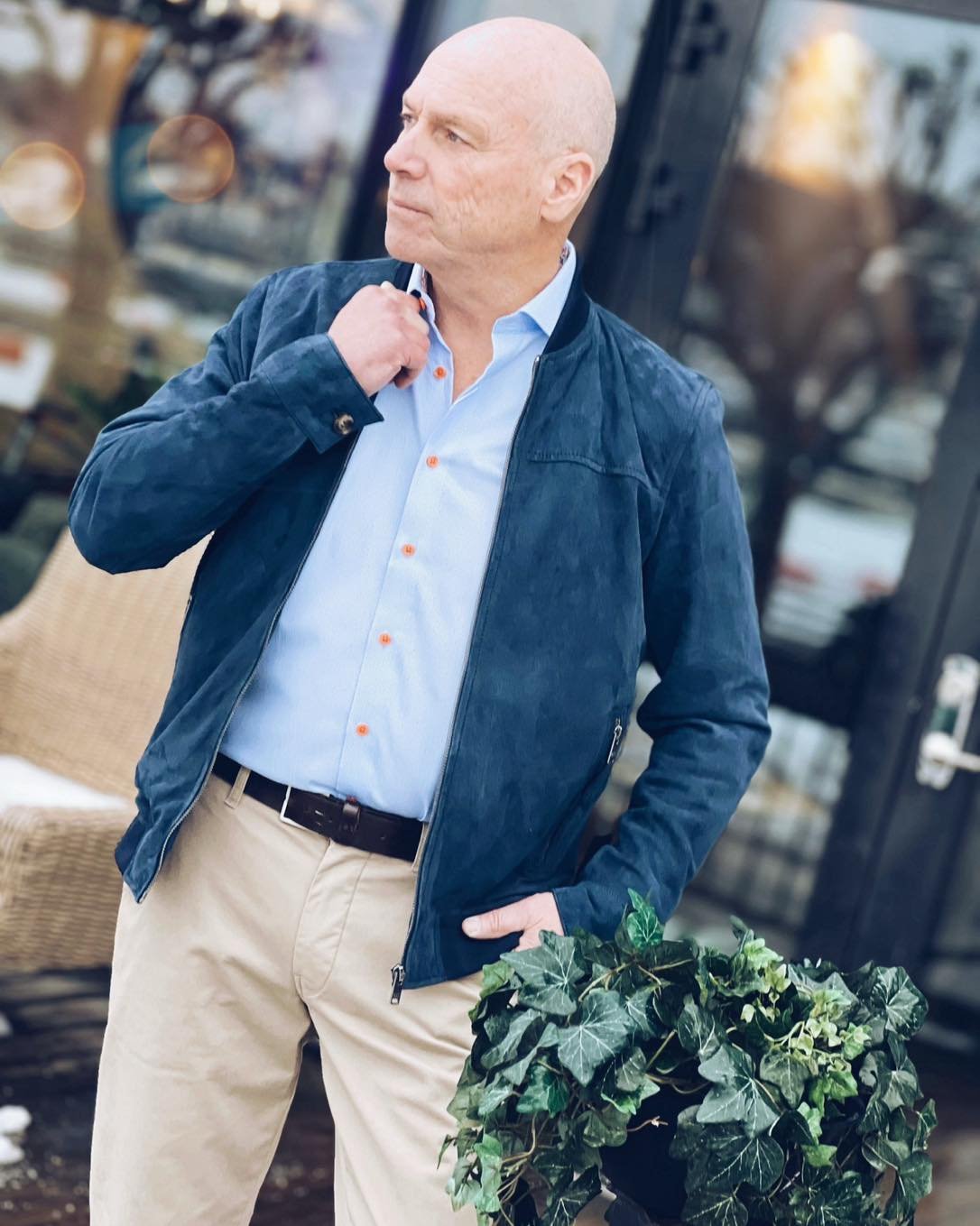 Snygg v&aring;rjacka 3499:- fr&aring;n Saki 🌱

#shoplocal #gentlemanfashion #gentlemanstyle #stenungstorg #labellekarlsson