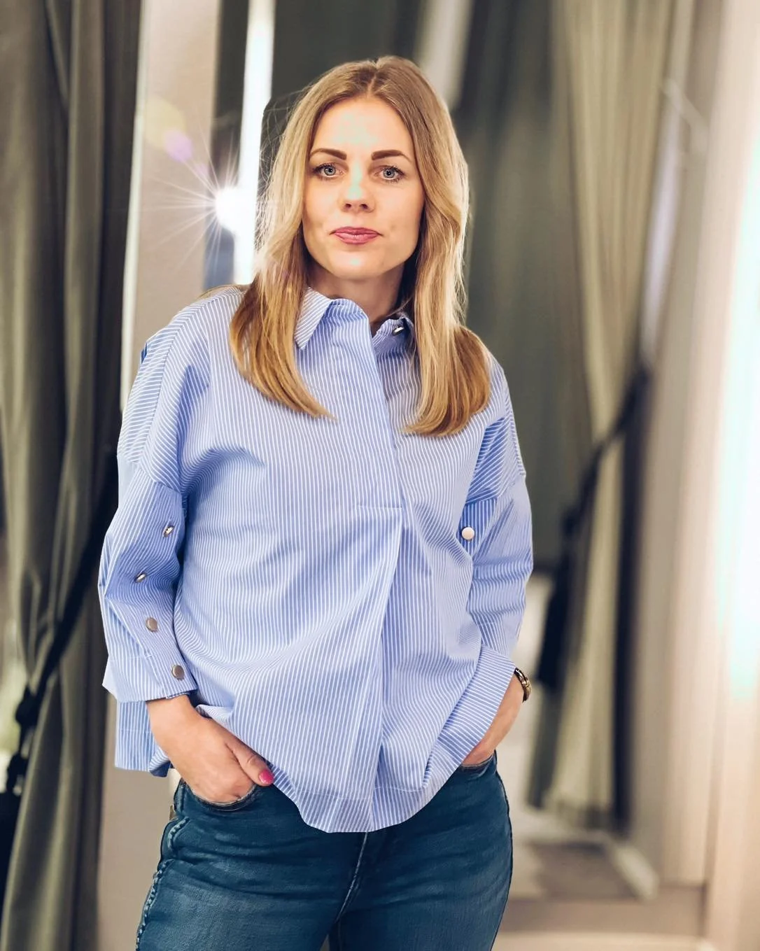 Blus fr&aring;n 899:- continuecph
Fin till mycket i v&aring;rgarderoben 🌸🌿

V&auml;lkomna!