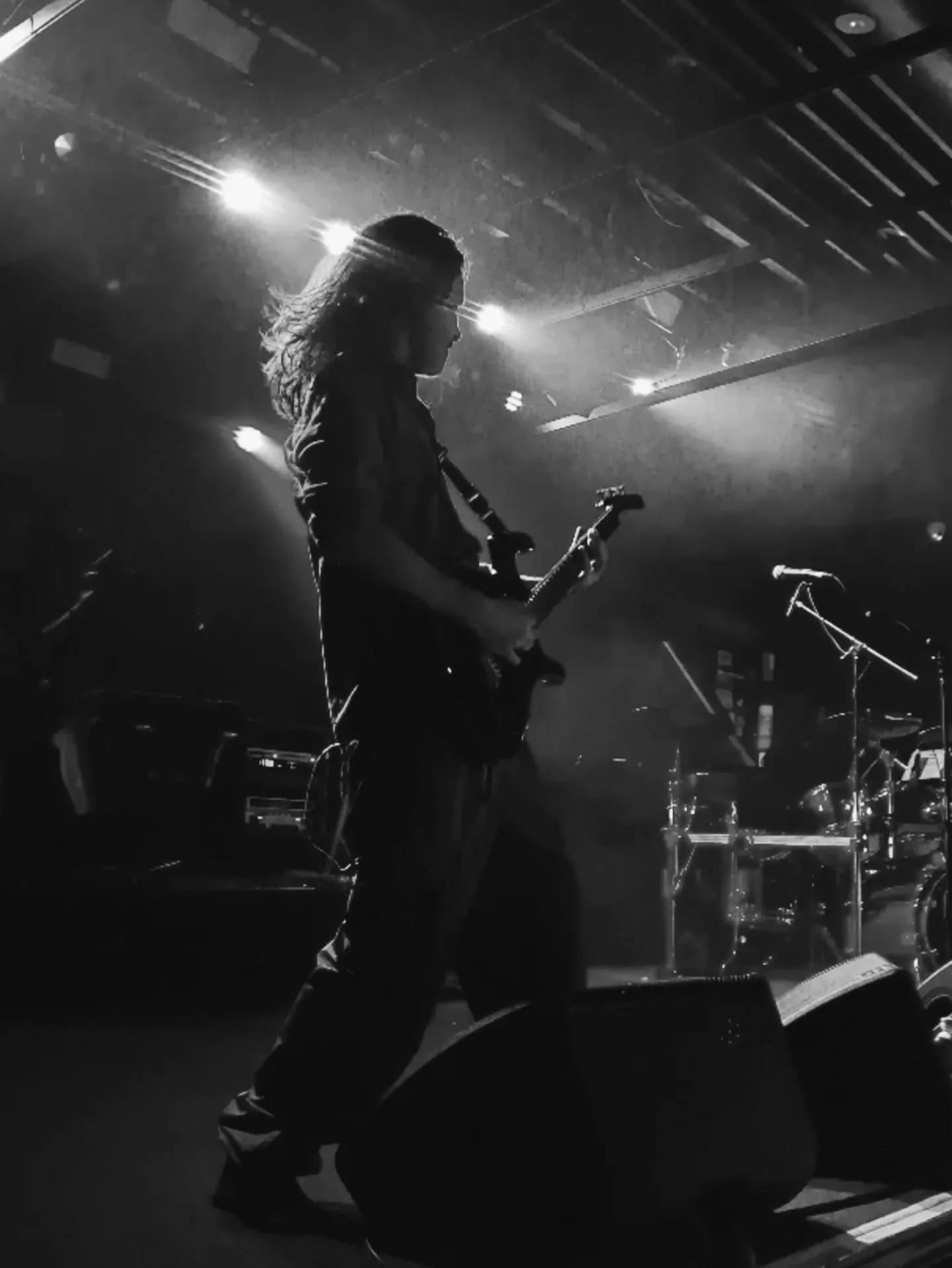 You can take the girl out of gig photography, but you can't take the gig photography out of the likelihood that the girl will still take multiple phone photos seeking that perfect backlit shot (and wish she'd had her real camera with her) 🤩

🤘 test