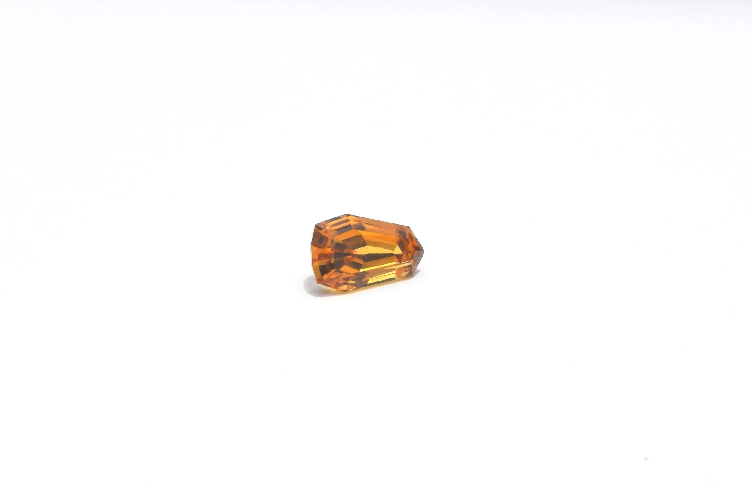 24.55 CT NATURAL CITRINE GOLDEN YELLOW FANCY SHAPE