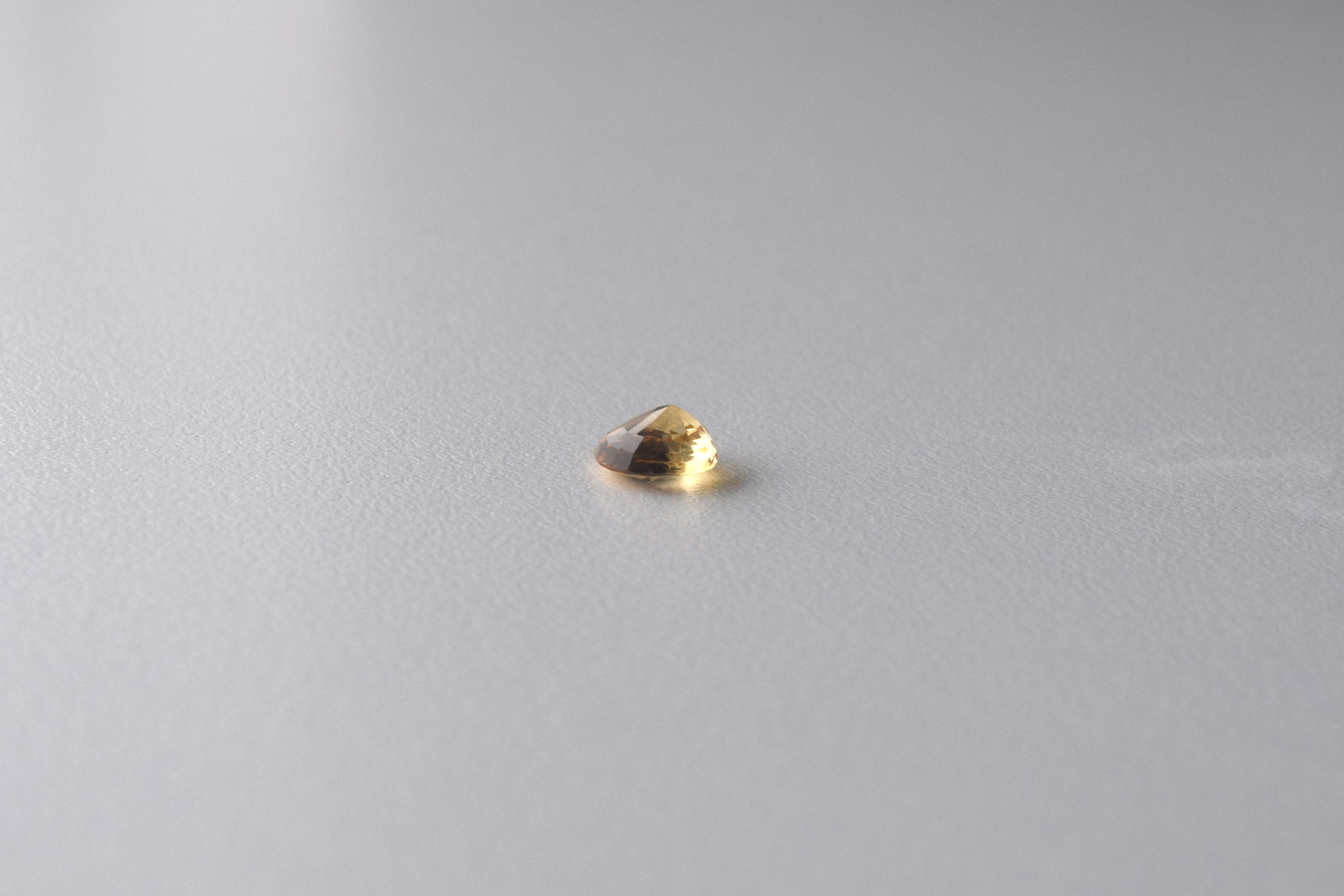 4.1 CT NATURAL CITRINE GOLDEN YELLOW OVAL SHAPE