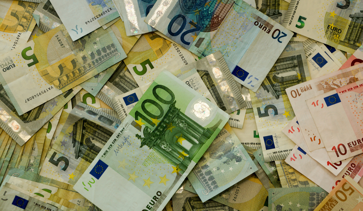 Deel 3 | Artikelreeks Oorlogseconomie | De financiering van de oorlogseconomie | André van Luijk