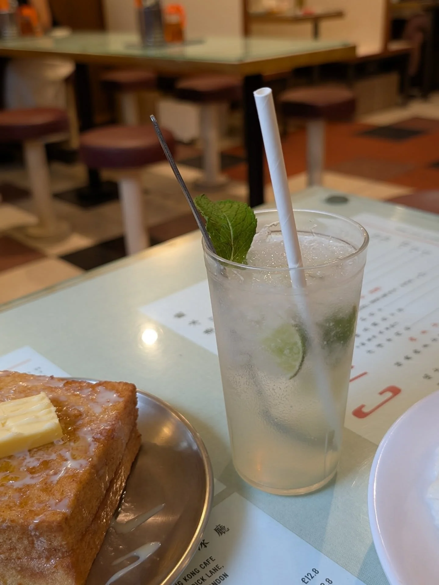 Hong Kong Classic french toast + peanut butter + salted lime 7up ❤️

@hoko.london