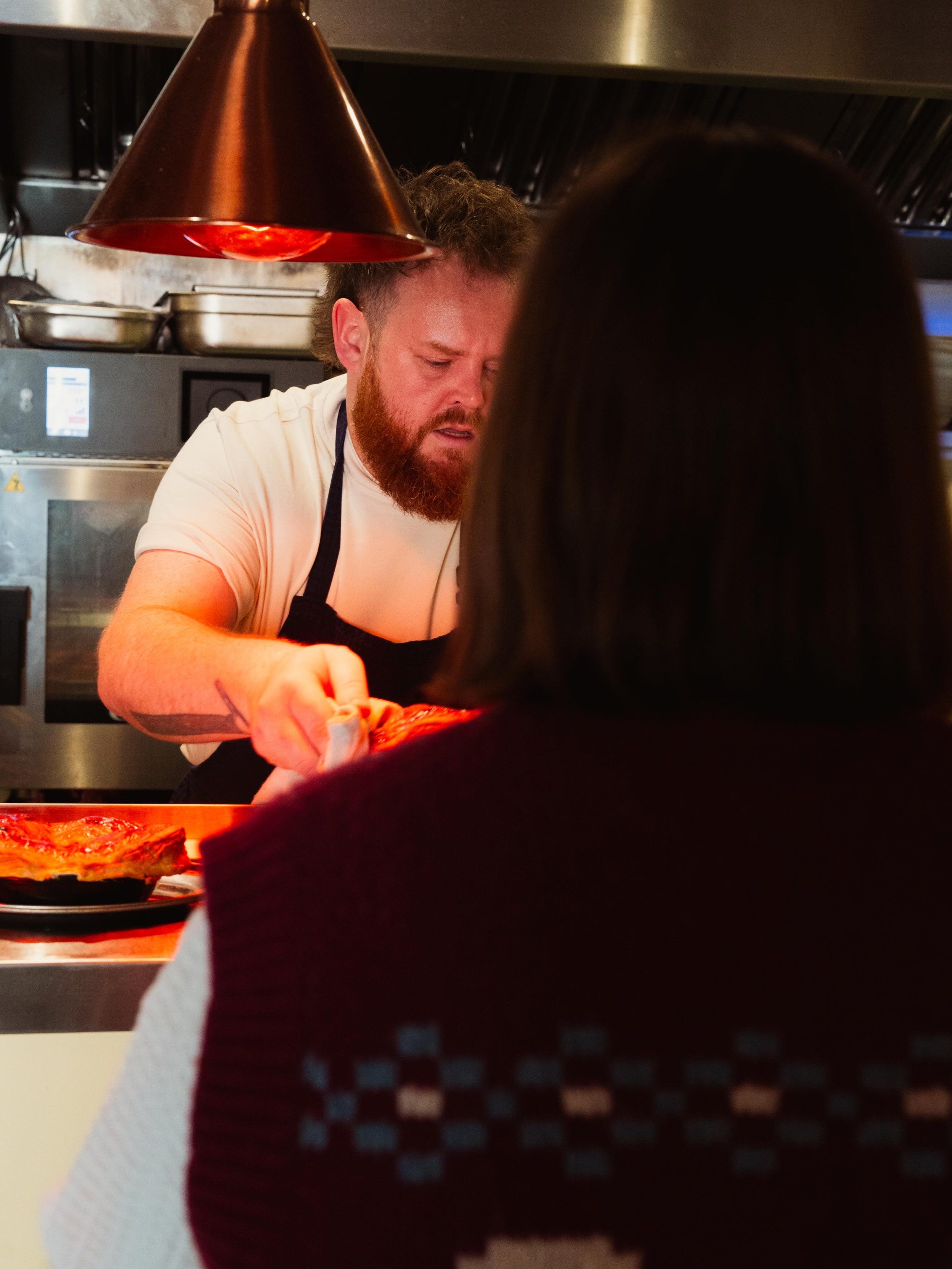 A bit of BTS from our shoot with @thebillystock and @ellie_topham at @thewellingtonmargate