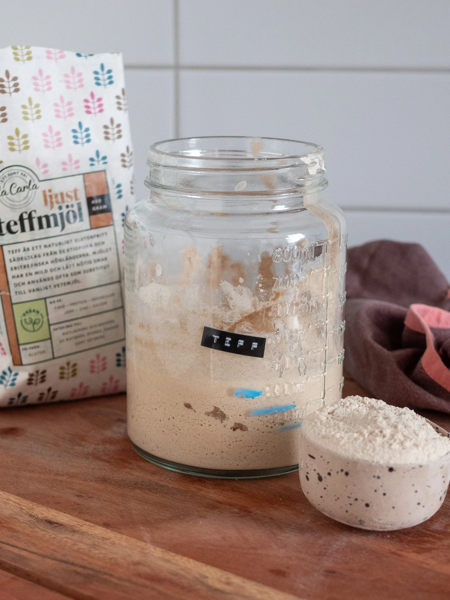 Glutenfri surdeg: från starter till bröd